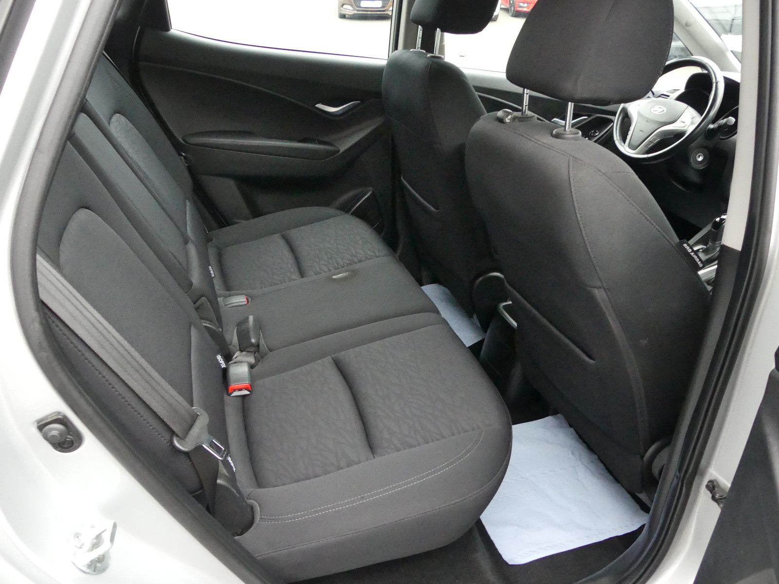Fahrzeugabbildung Hyundai ix20 1.6 Space Plus-Paket Automatik
