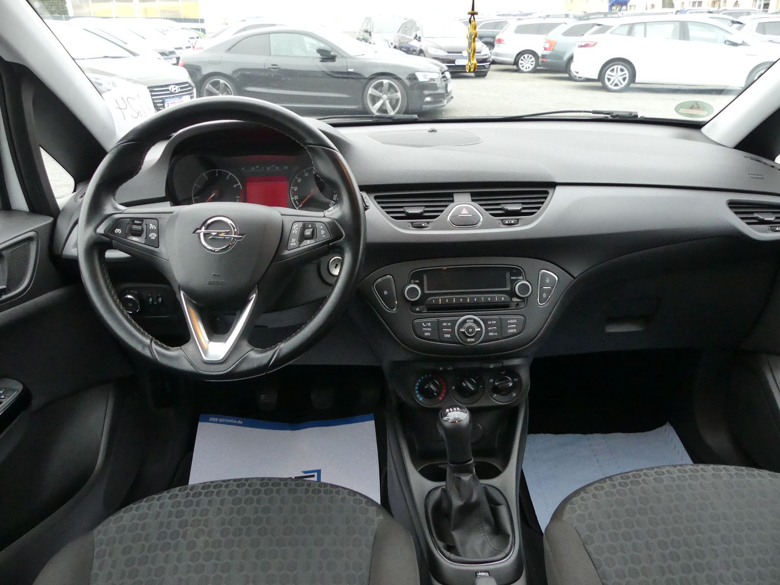 Fahrzeugabbildung Opel Corsa E Selection, 1.Hand