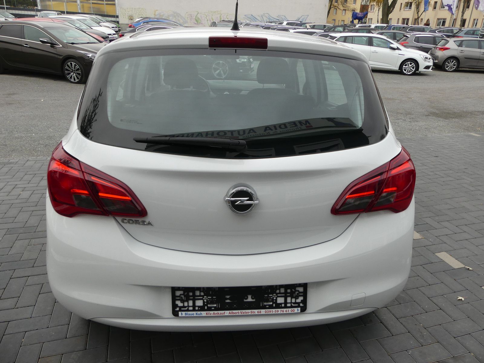 Fahrzeugabbildung Opel Corsa E Selection, 1.Hand