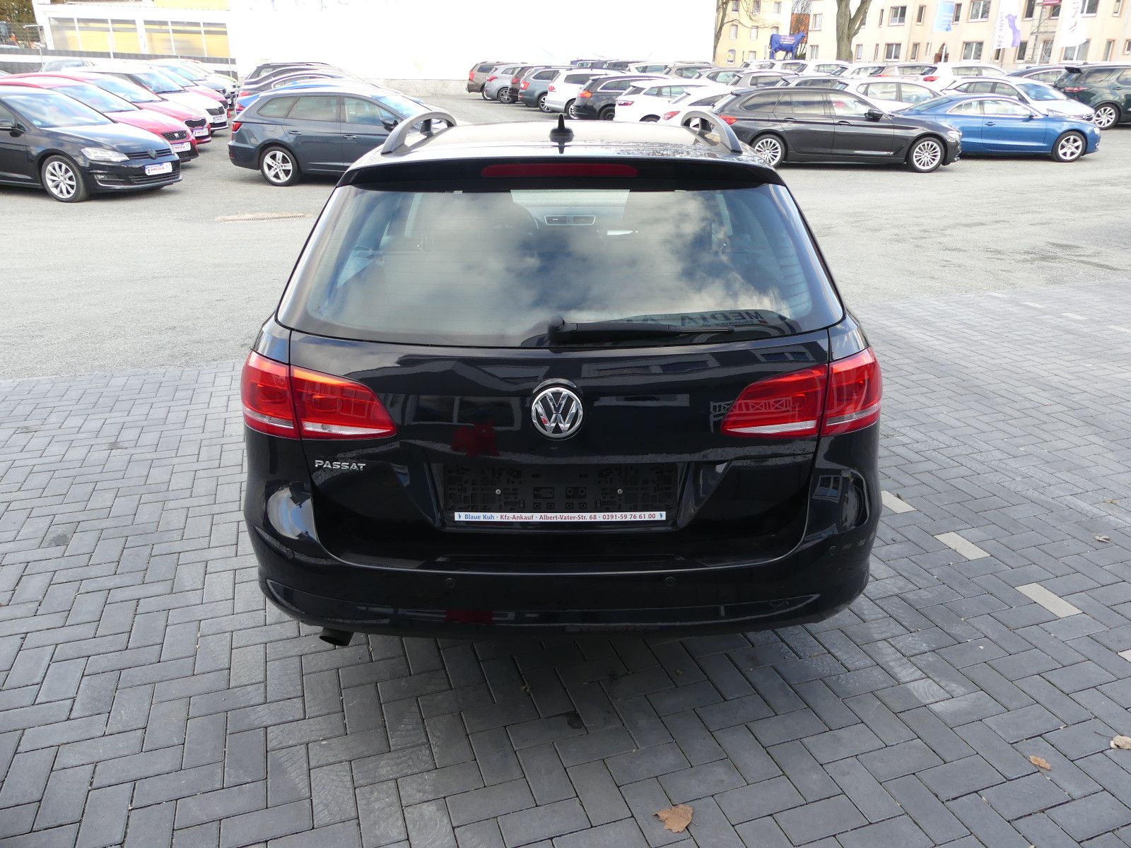 Fahrzeugabbildung Volkswagen Passat Variant Trendline, 1,4