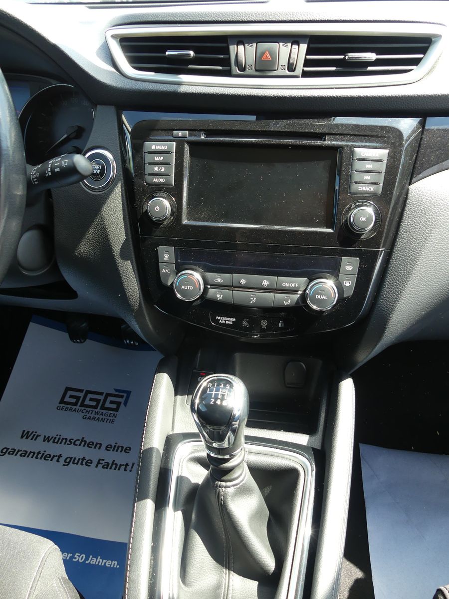 Fahrzeugabbildung Nissan Qashqai N-Connecta"SCHECKHEFTGEPF."