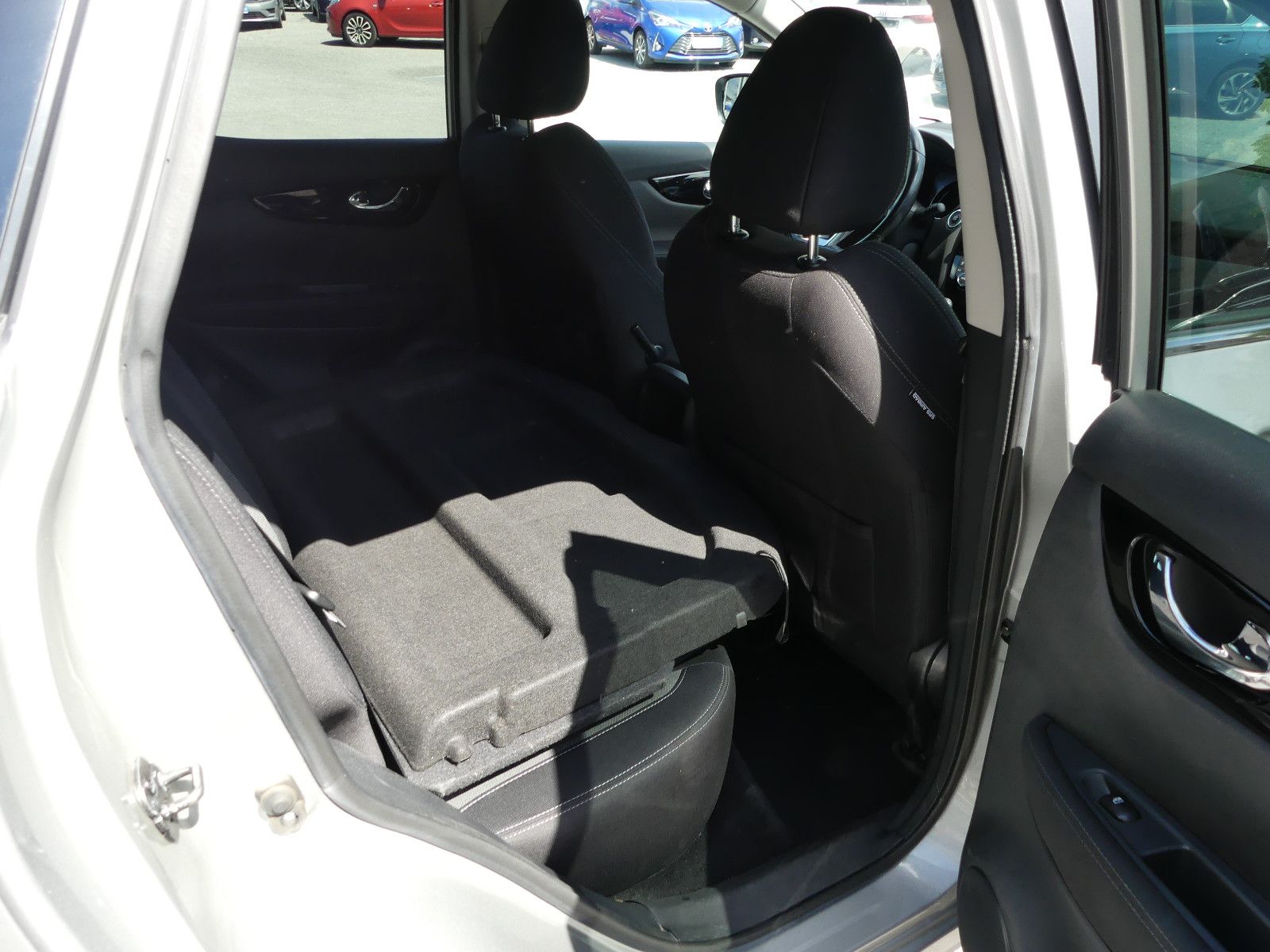 Fahrzeugabbildung Nissan Qashqai N-Connecta"SCHECKHEFTGEPF."