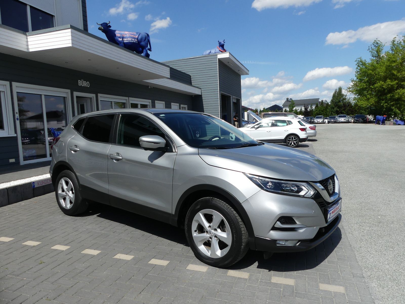 Fahrzeugabbildung Nissan Qashqai N-Connecta"SCHECKHEFTGEPF."