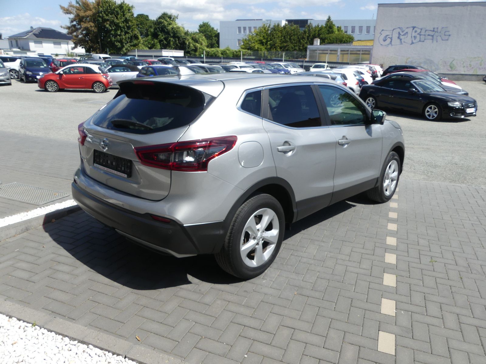 Fahrzeugabbildung Nissan Qashqai N-Connecta"SCHECKHEFTGEPF."