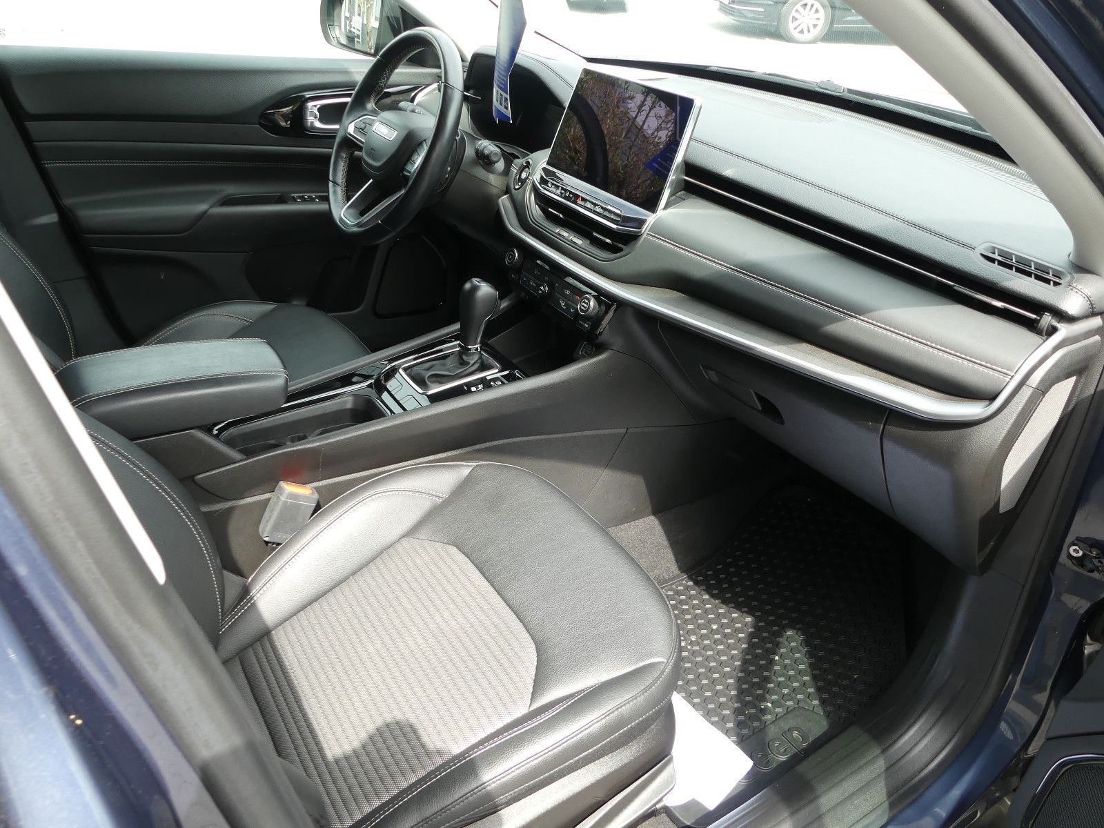 Fahrzeugabbildung Jeep Compass, * AUTOMATIK*