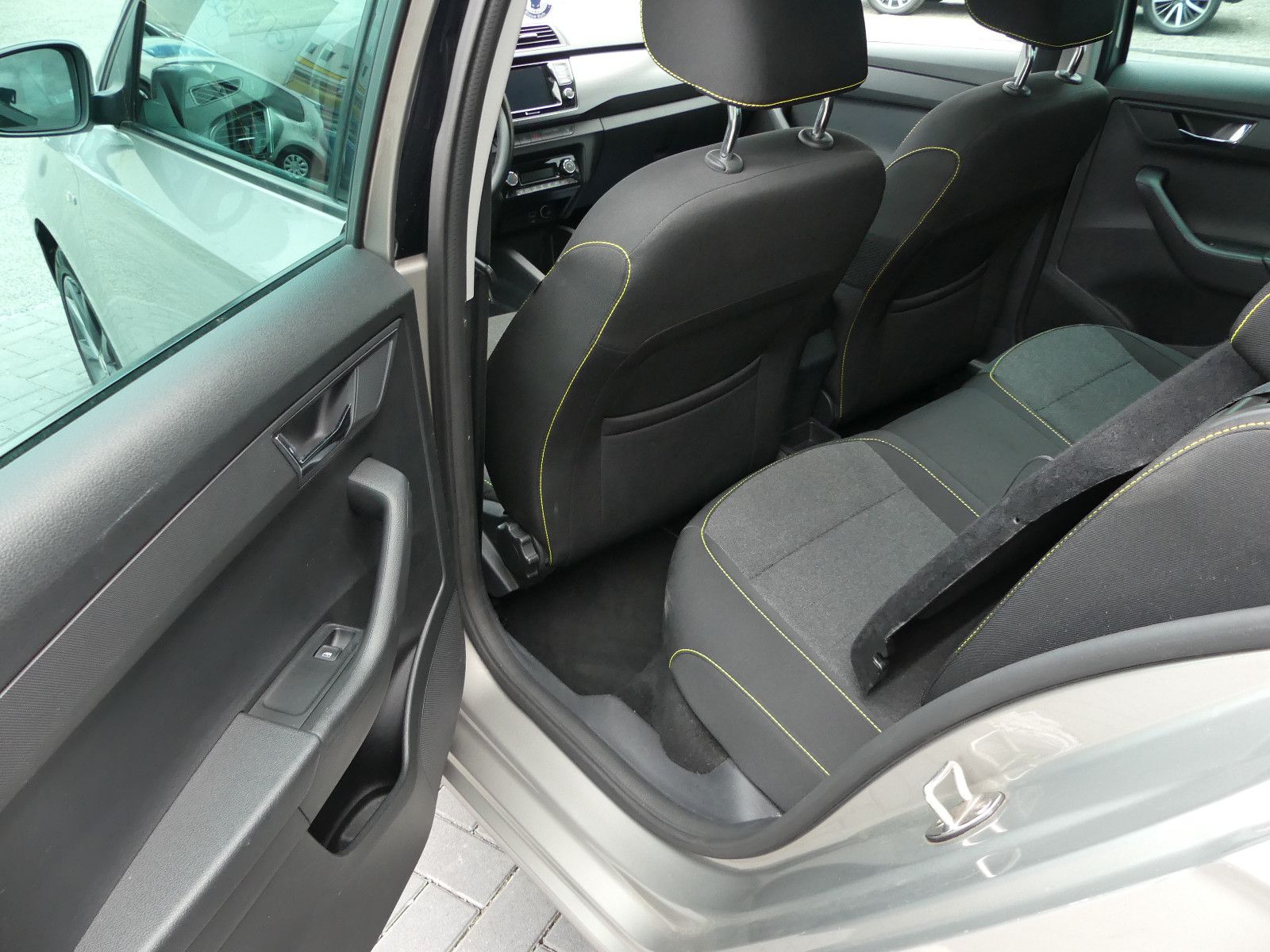 Fahrzeugabbildung SKODA Fabia Soleil"56TKM"SCHECKHEFTGEPF."