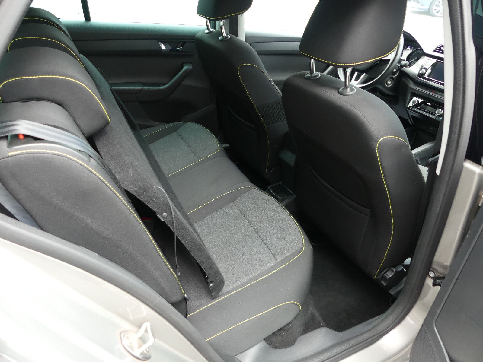Fahrzeugabbildung SKODA Fabia Soleil"56TKM"SCHECKHEFTGEPF."