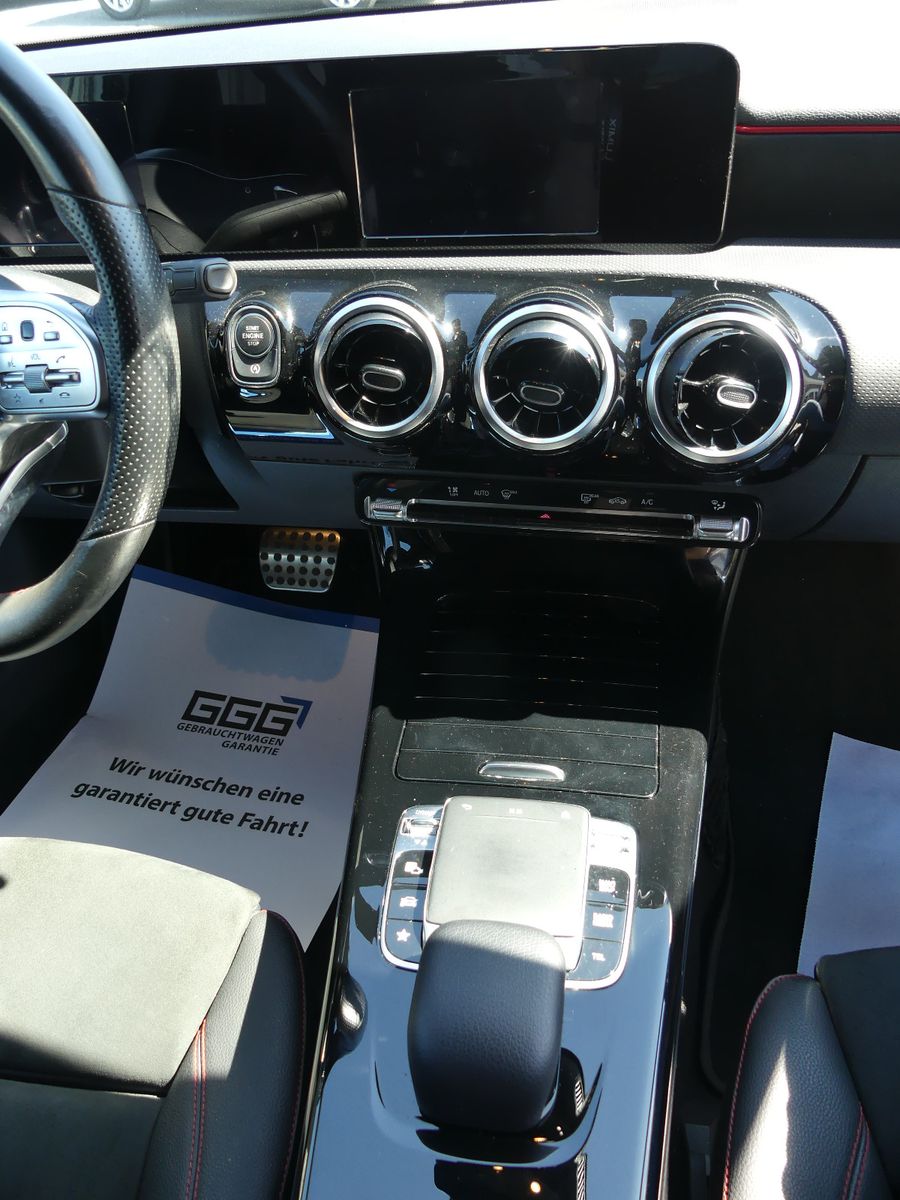 Fahrzeugabbildung Mercedes-Benz A 180 A A 180"AMG Line"SCHECKHEFTGEPF."