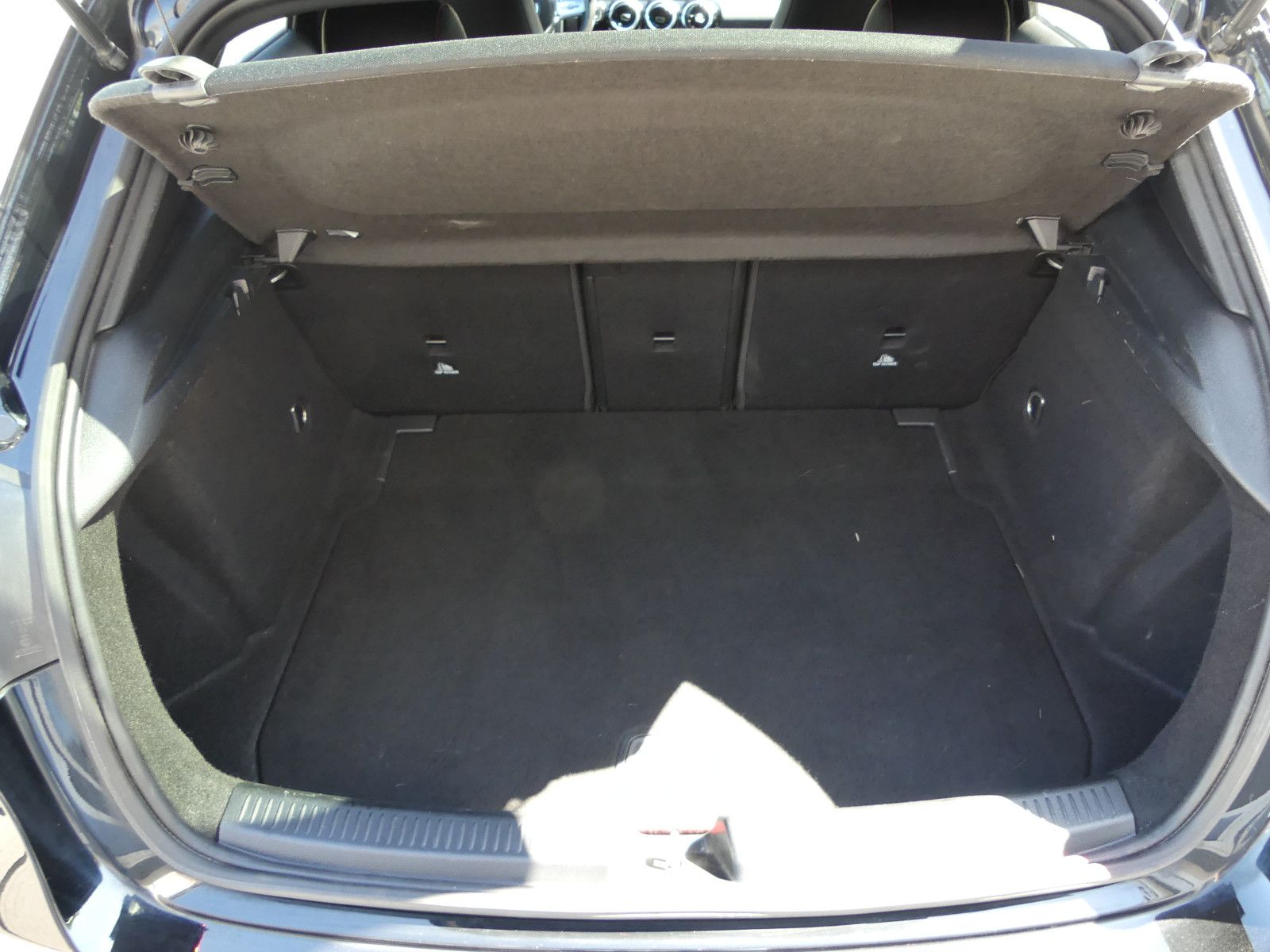 Fahrzeugabbildung Mercedes-Benz A 180 A A 180"AMG Line"SCHECKHEFTGEPF."