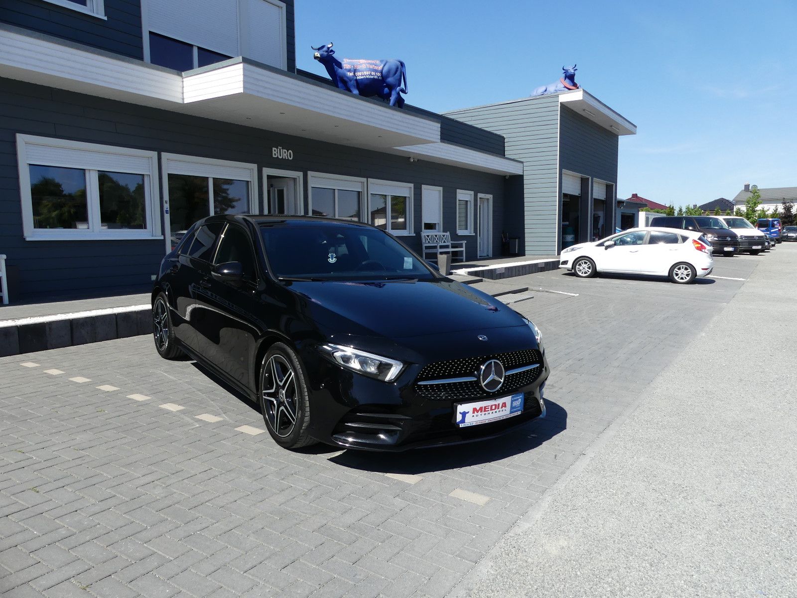 Fahrzeugabbildung Mercedes-Benz A 180 A A 180"AMG Line"SCHECKHEFTGEPF."