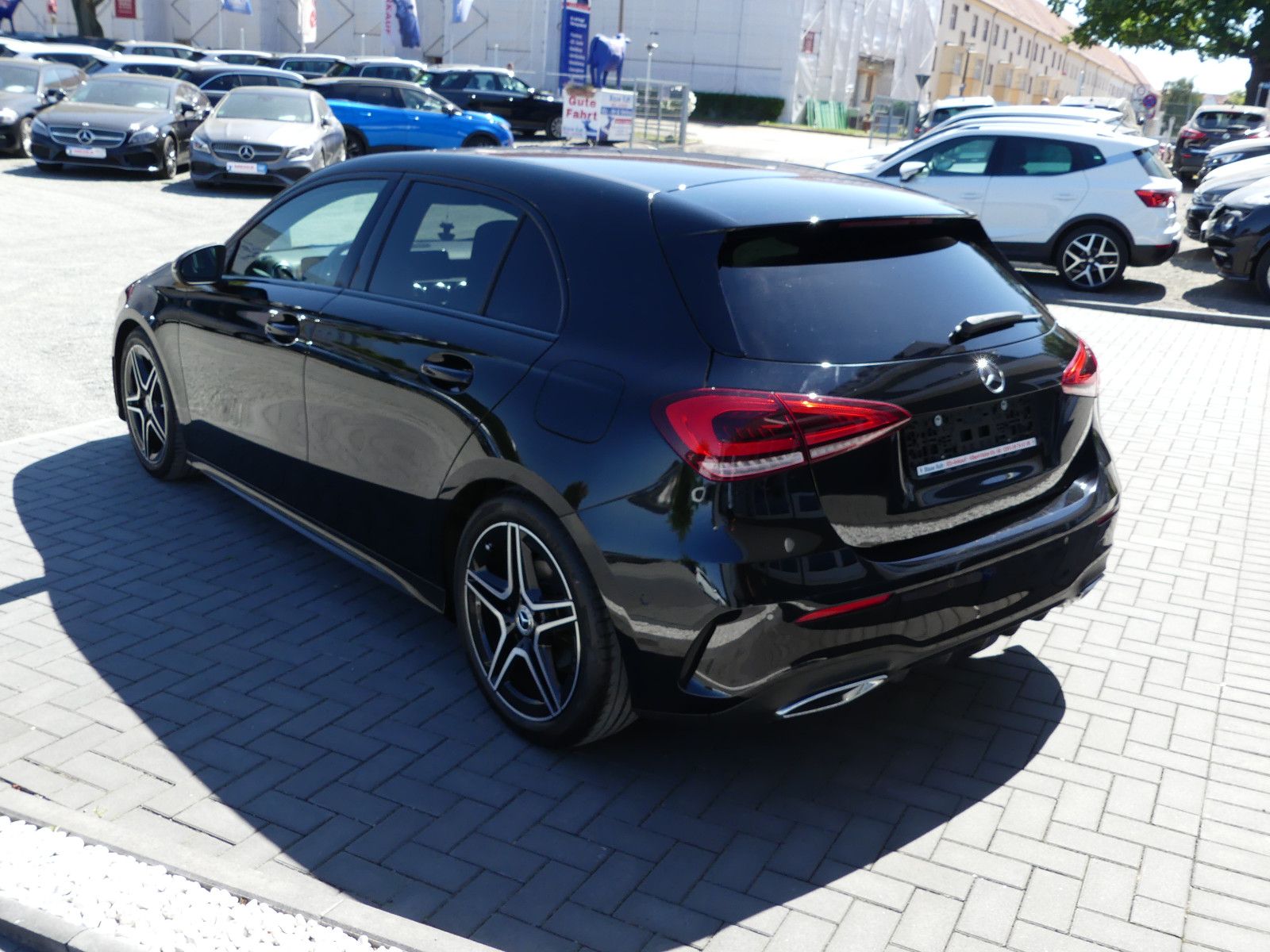 Fahrzeugabbildung Mercedes-Benz A 180 A A 180"AMG Line"SCHECKHEFTGEPF."