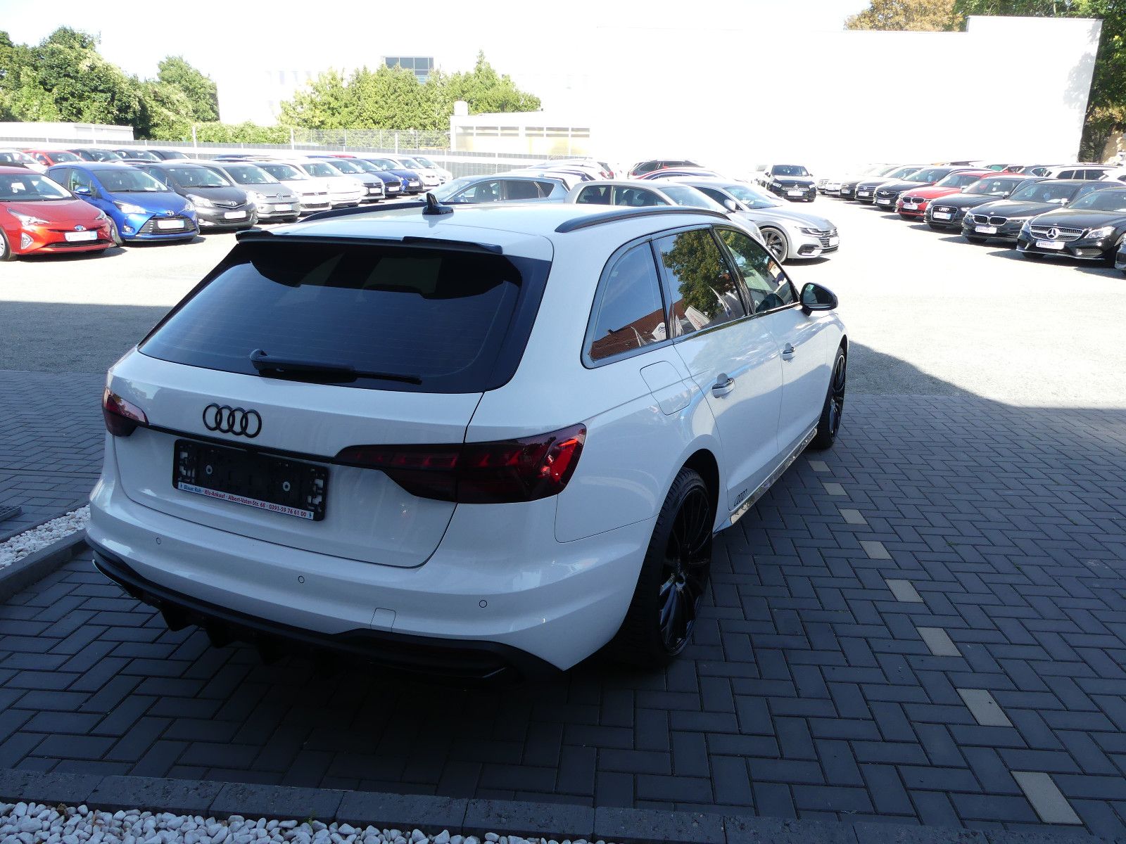 Fahrzeugabbildung Audi A4 Avant 35 TDI "S-LINE"