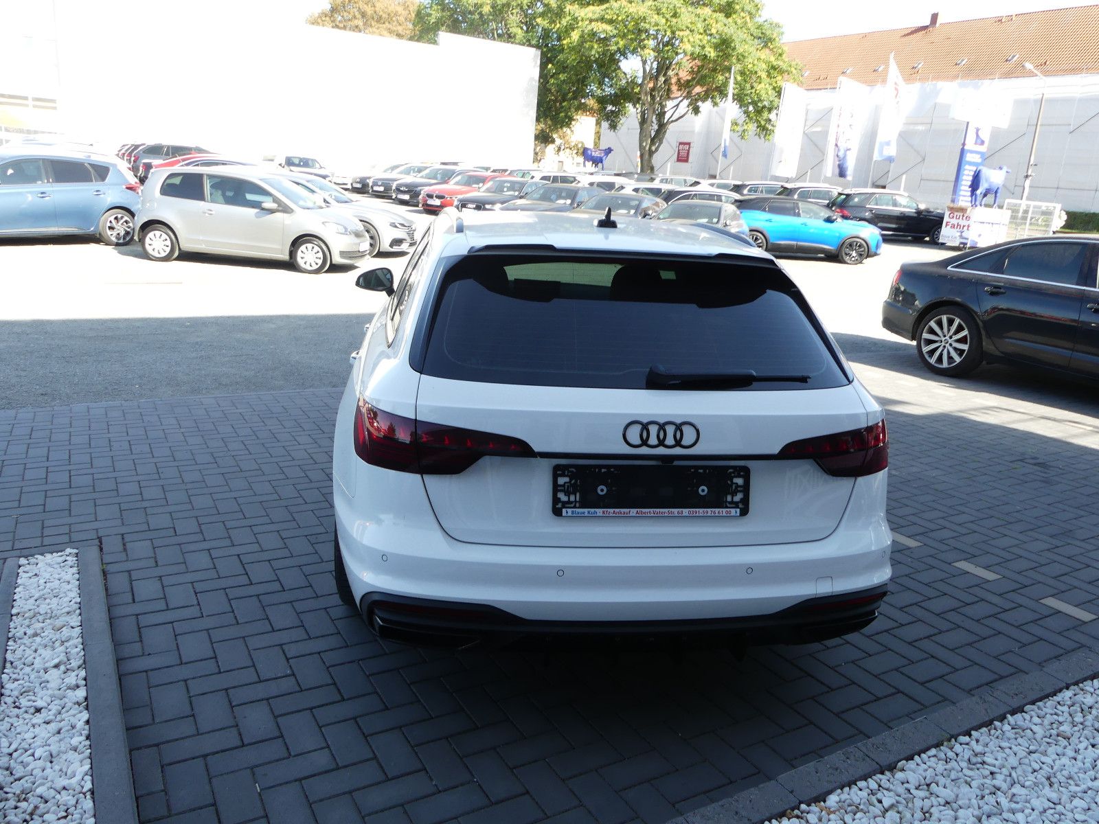 Fahrzeugabbildung Audi A4 Avant 35 TDI "S-LINE"