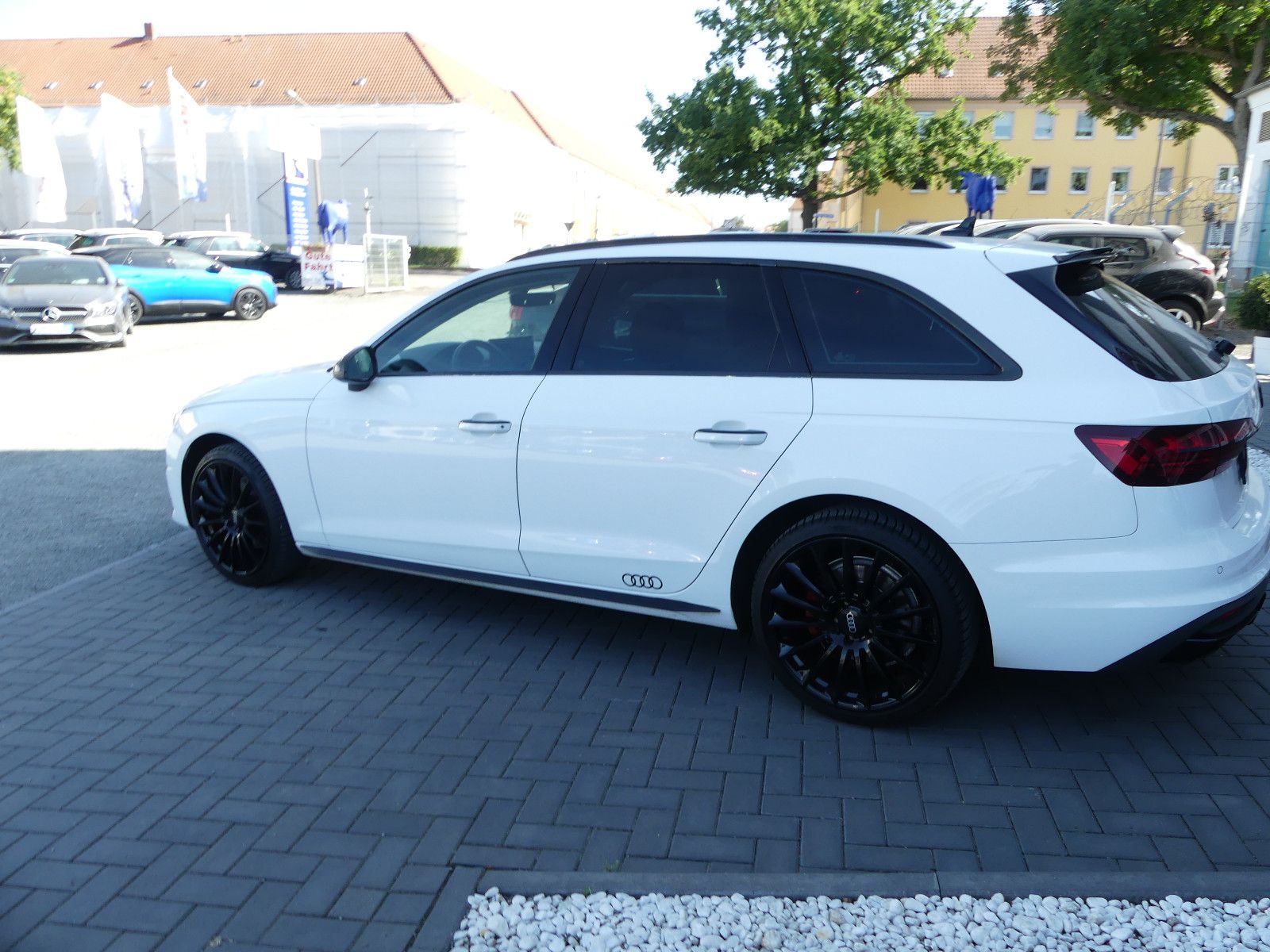 Fahrzeugabbildung Audi A4 Avant 35 TDI "S-LINE"