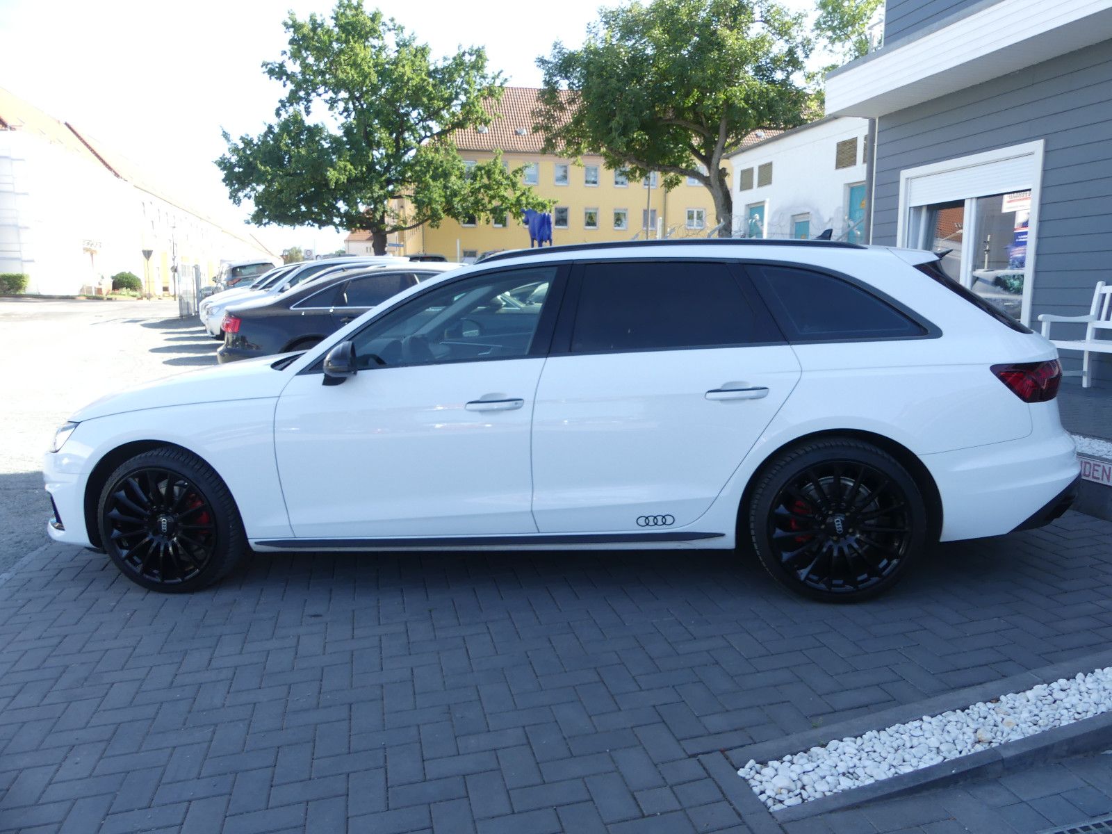 Fahrzeugabbildung Audi A4 Avant 35 TDI "S-LINE"