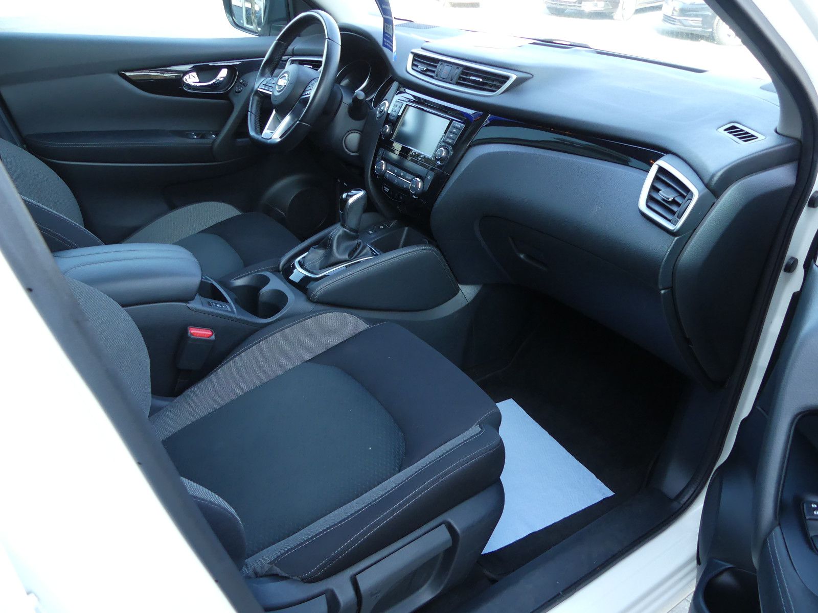 Fahrzeugabbildung Nissan Qashqai Zama"1.HAND"56TKM"