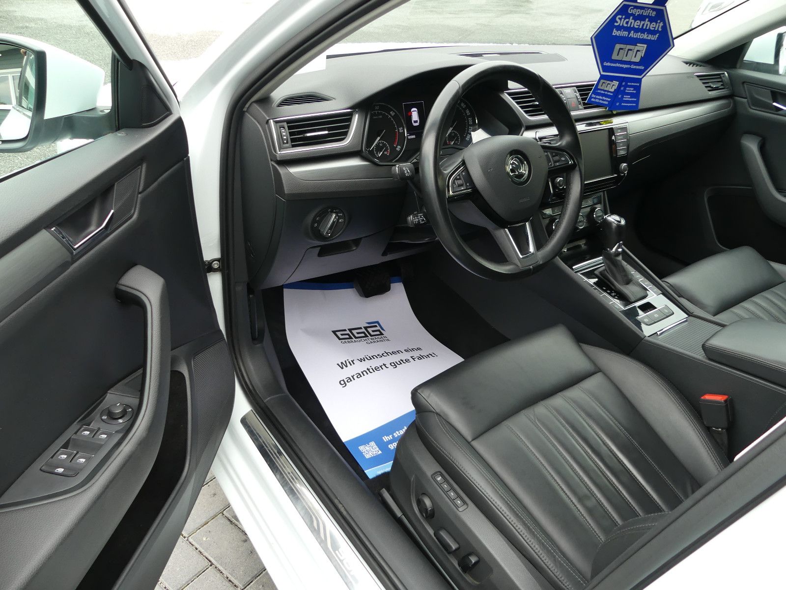Fahrzeugabbildung SKODA Superb Combi Style