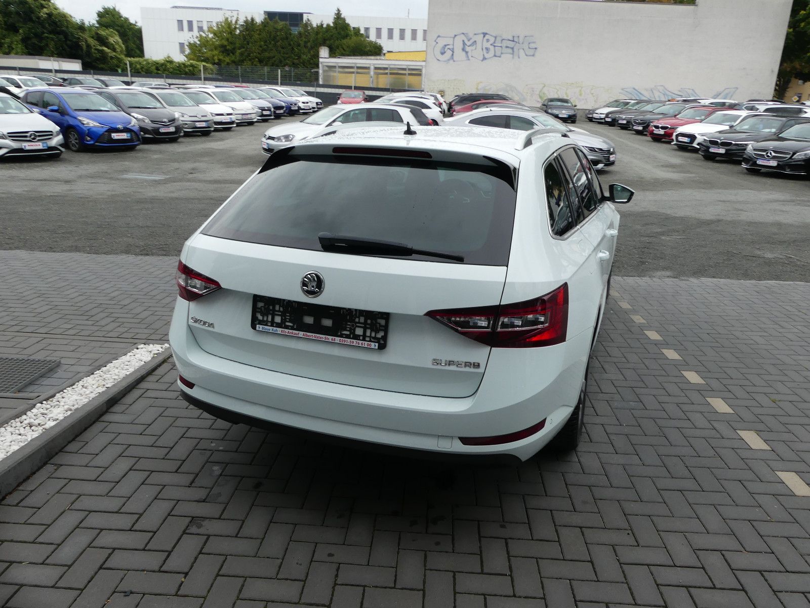 Fahrzeugabbildung SKODA Superb Combi Style