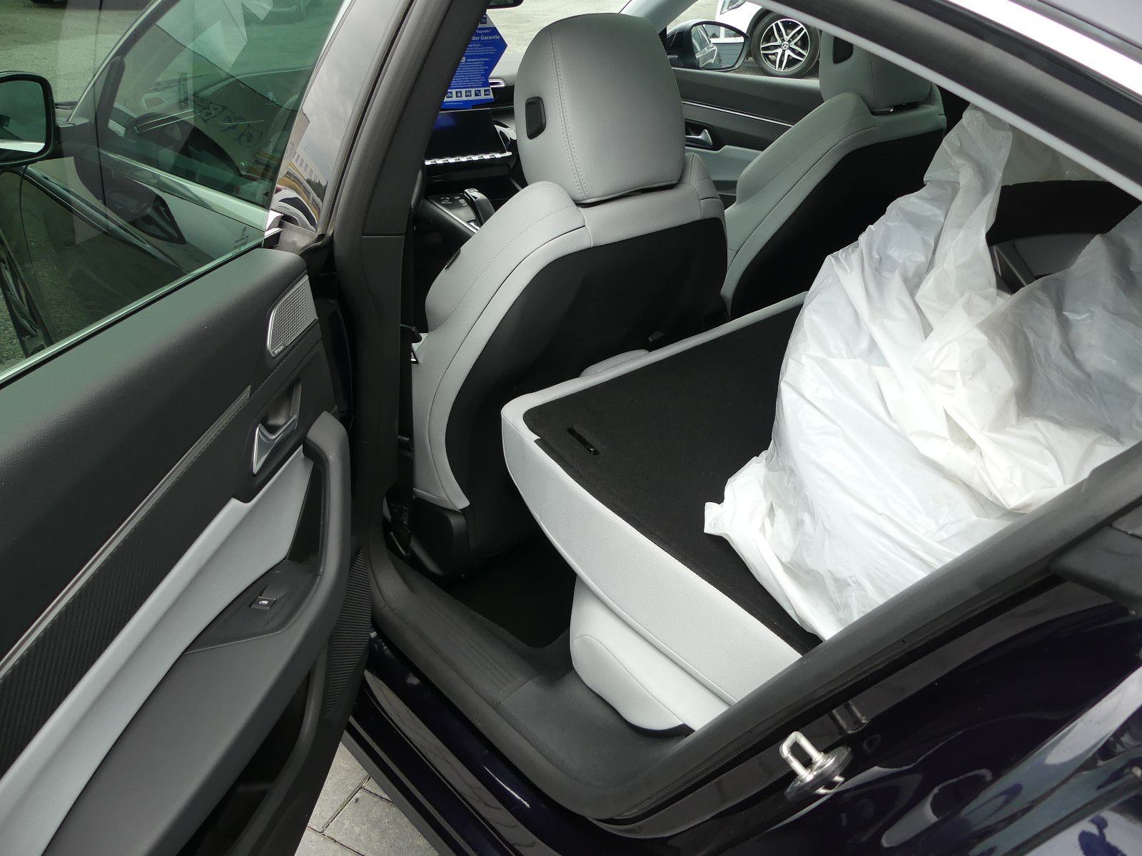 Fahrzeugabbildung Peugeot 508 Allure"67TKM"SCHECKHEFTGEPF."