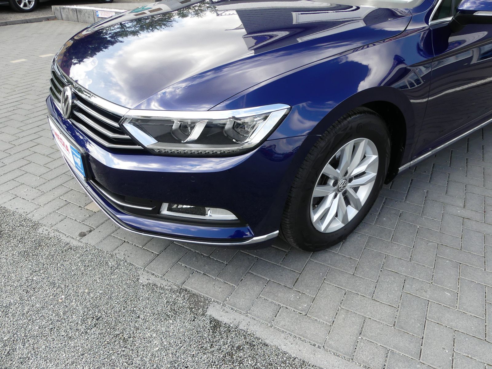 Fahrzeugabbildung Volkswagen Passat Variant Comfortline BMT/Start-Stopp 4Moti