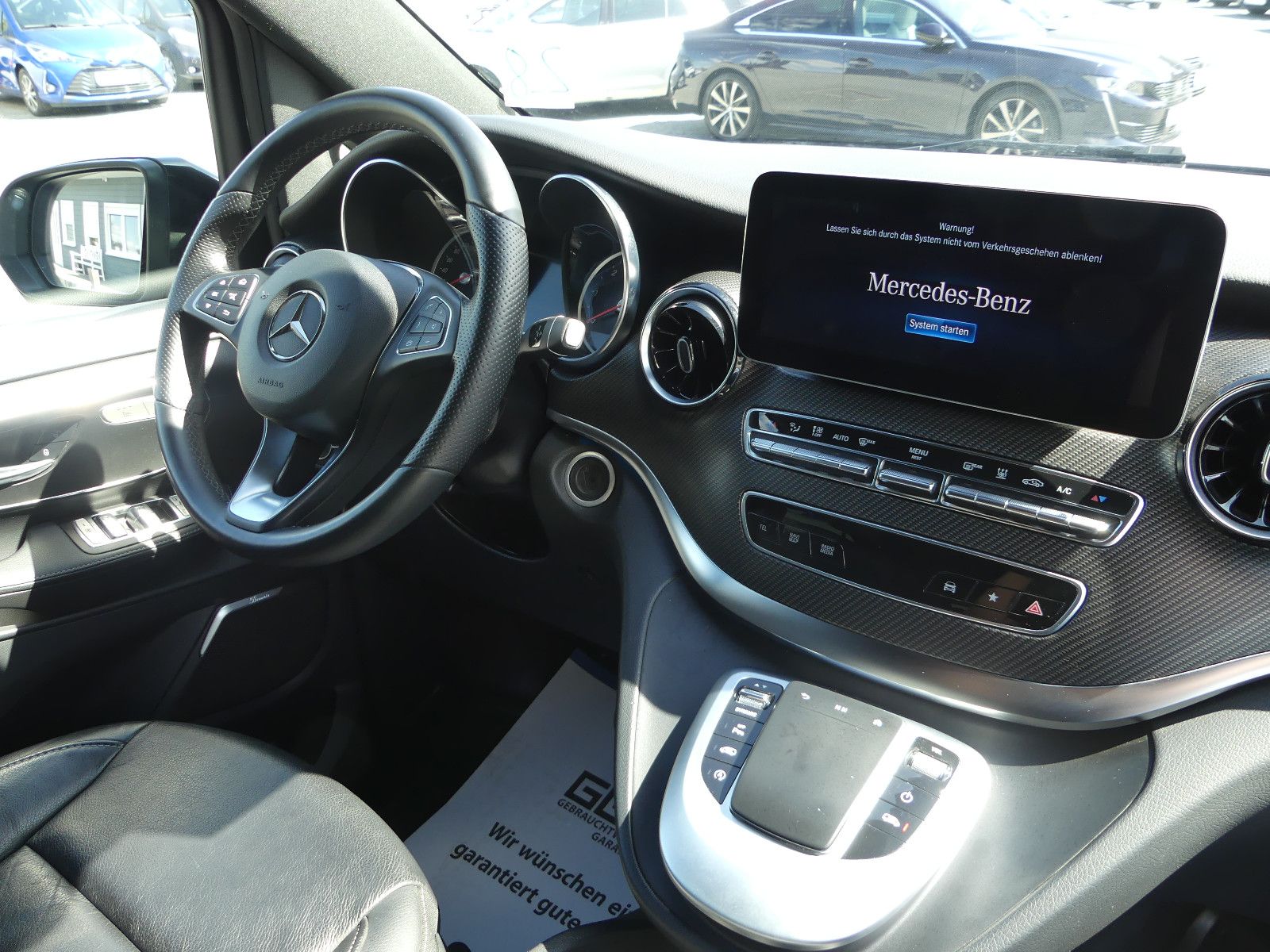 Fahrzeugabbildung Mercedes-Benz V 300 LANG"AMG-Line"81TKM"