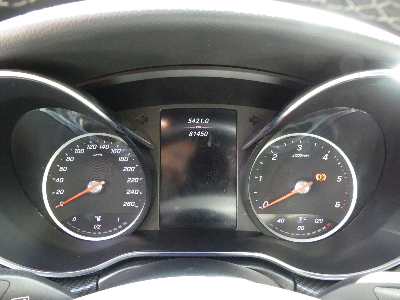 Fahrzeugabbildung Mercedes-Benz V 300 LANG"AMG-Line"81TKM"