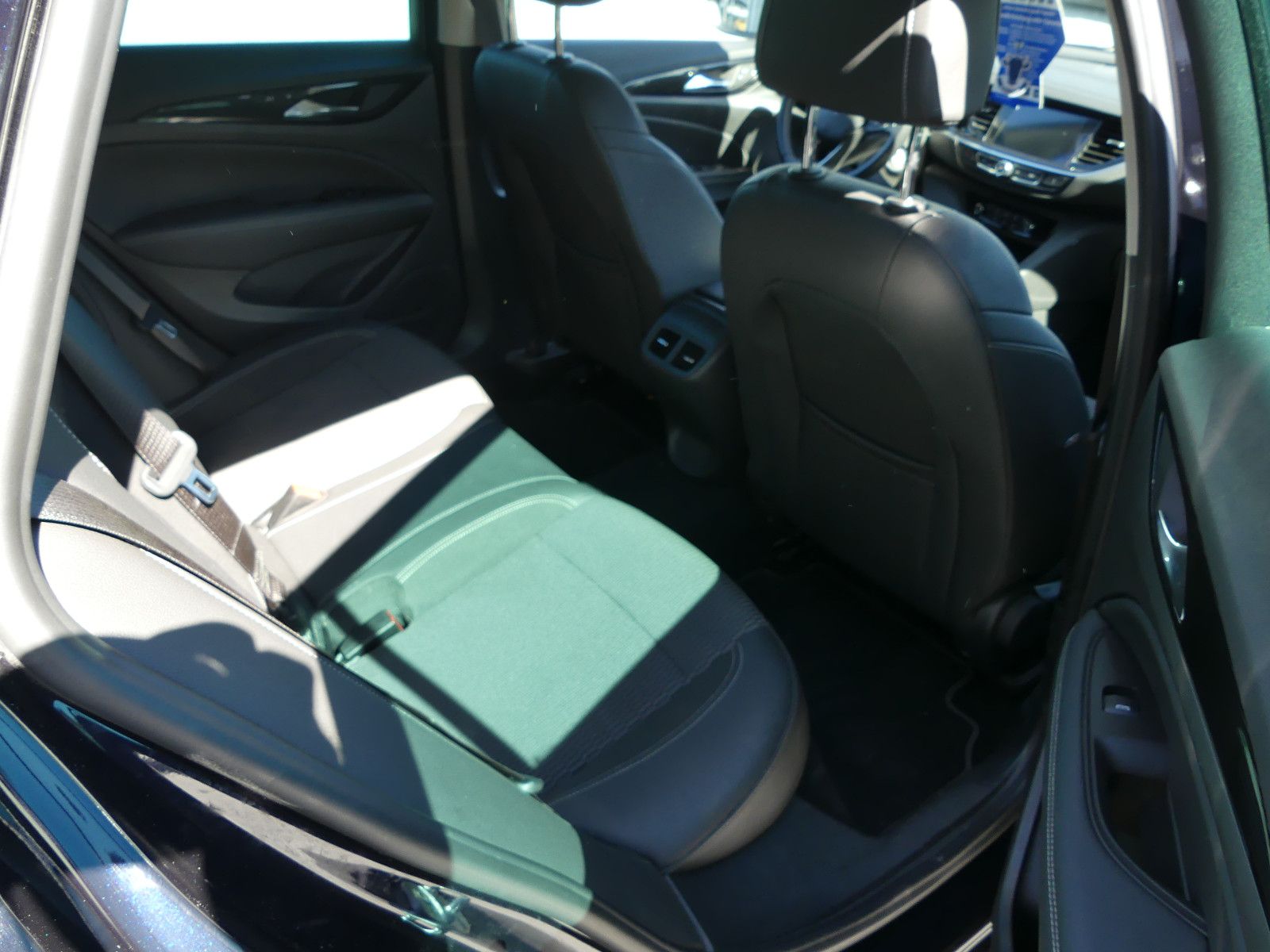 Fahrzeugabbildung Opel Insignia B Sports Tourer Innovation"46TKM"