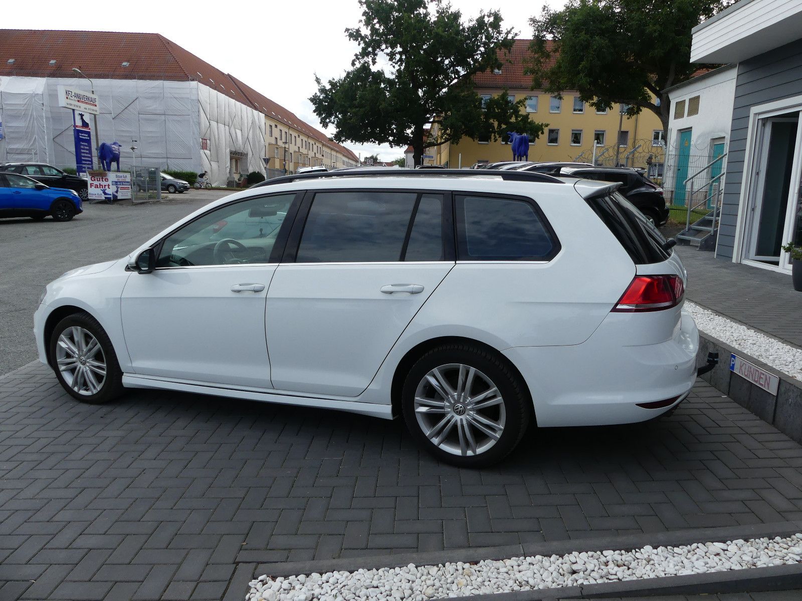 Fahrzeugabbildung Volkswagen Golf VII Variant 1.8 Comfortline BMT