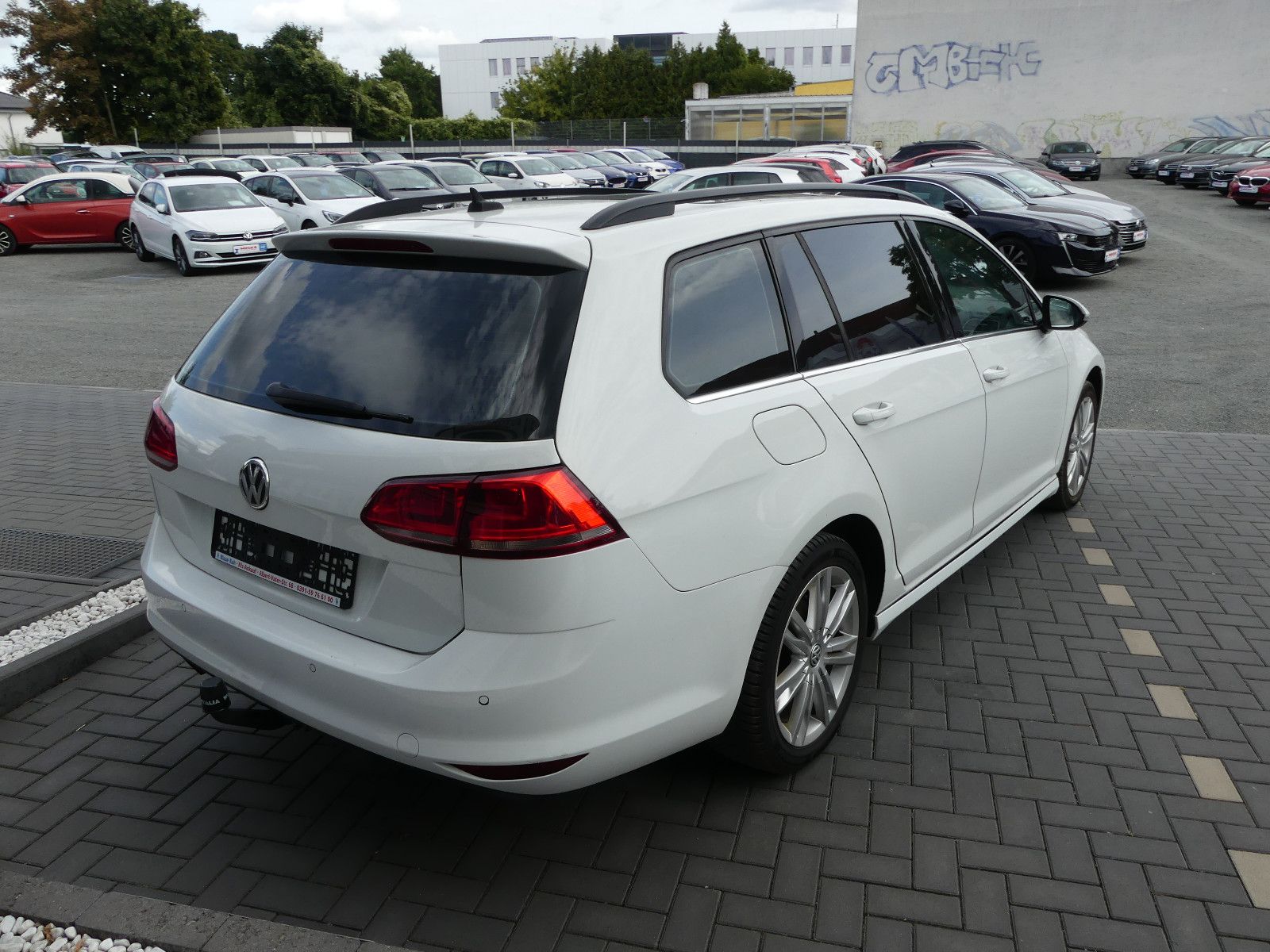 Fahrzeugabbildung Volkswagen Golf VII Variant 1.8 Comfortline BMT