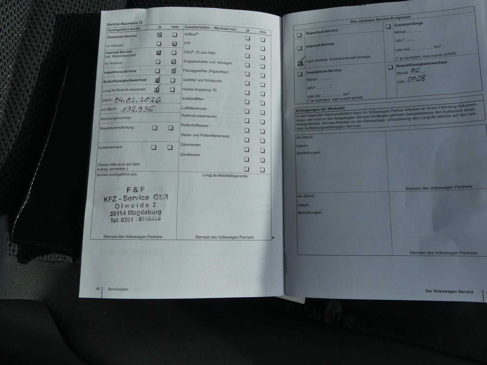 Fahrzeugabbildung Volkswagen Touran Trendline, 7. Sitzer