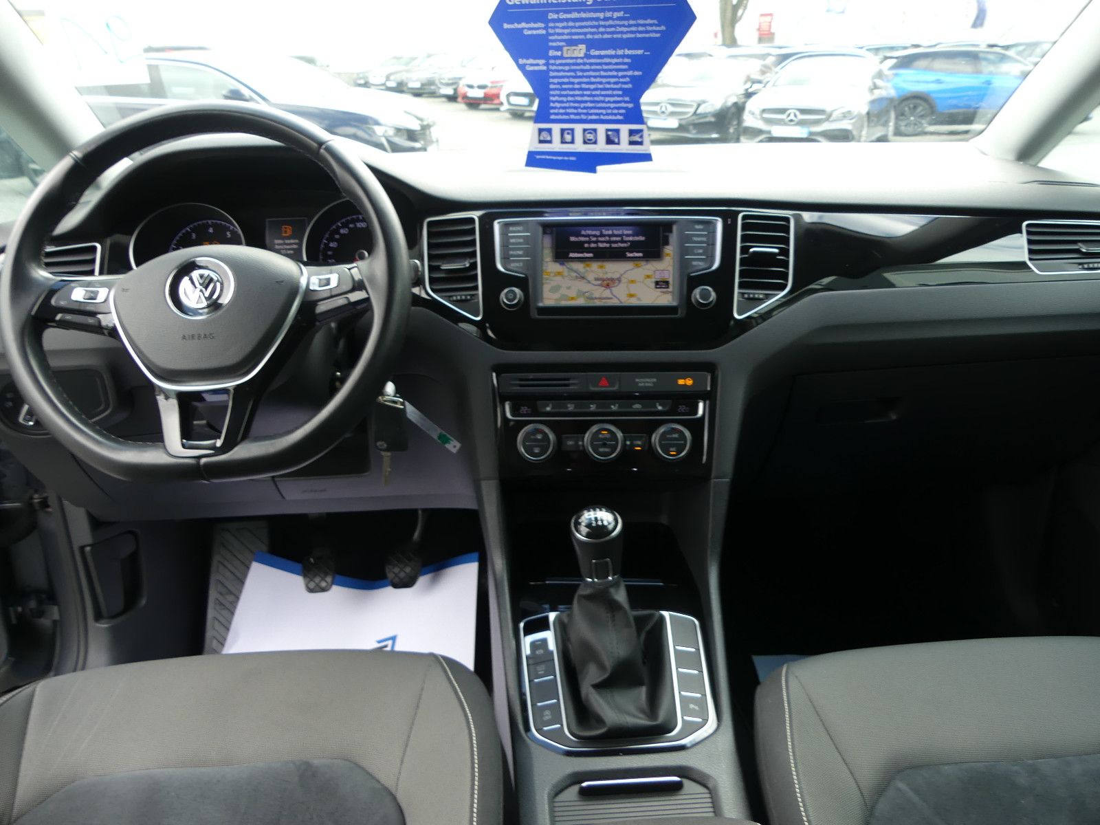 Fahrzeugabbildung Volkswagen Golf Sportsvan