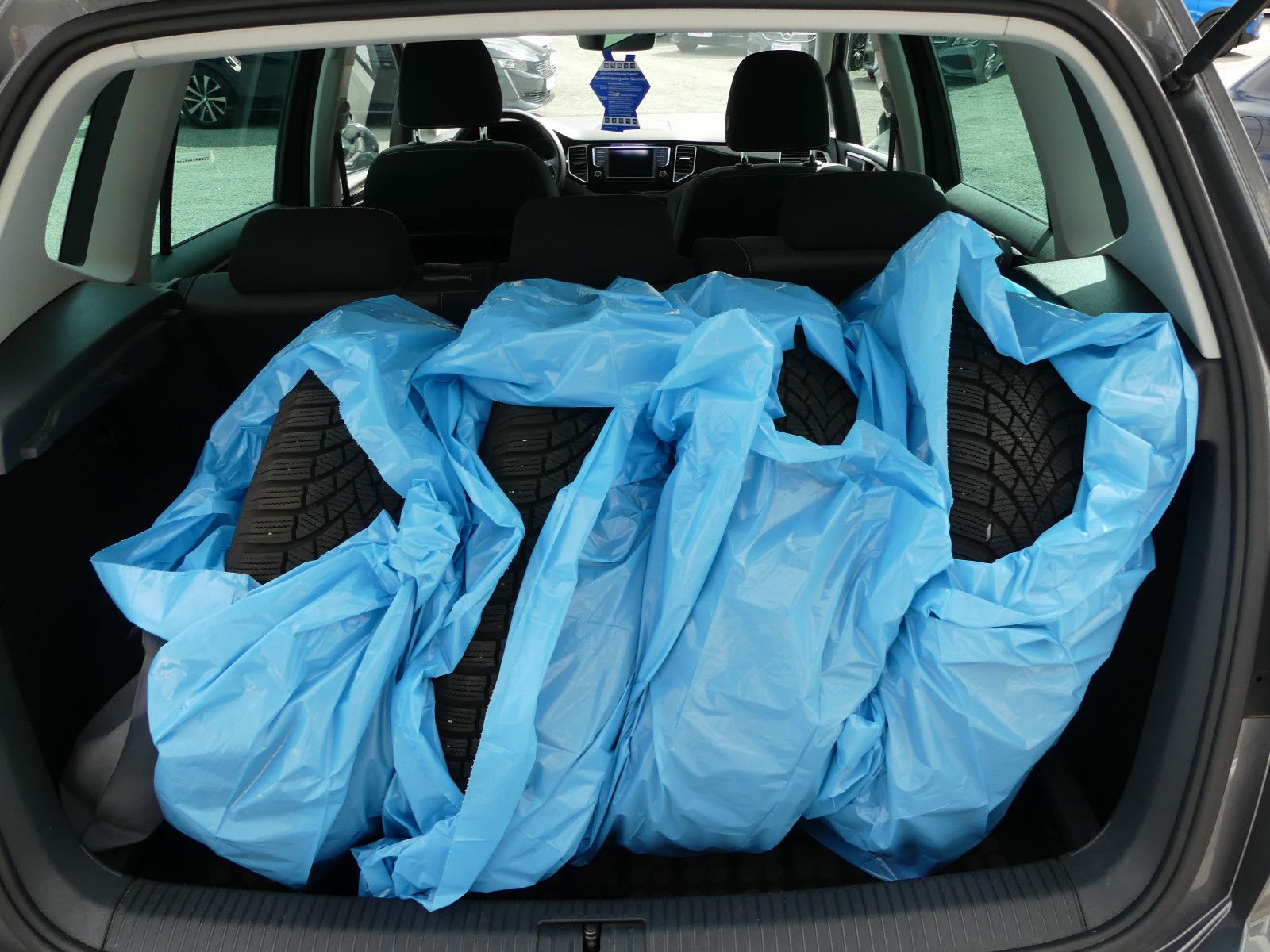 Fahrzeugabbildung Volkswagen Golf Sportsvan