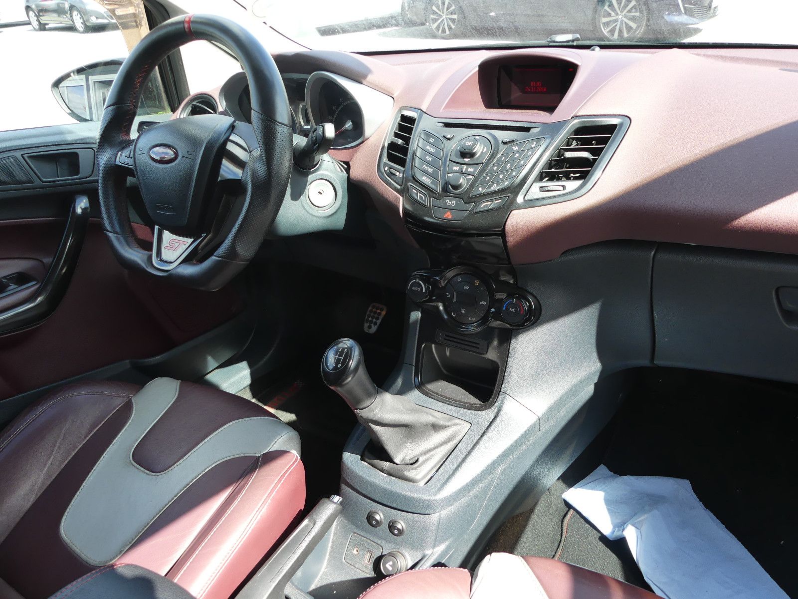 Fahrzeugabbildung Ford Fiesta Titanium