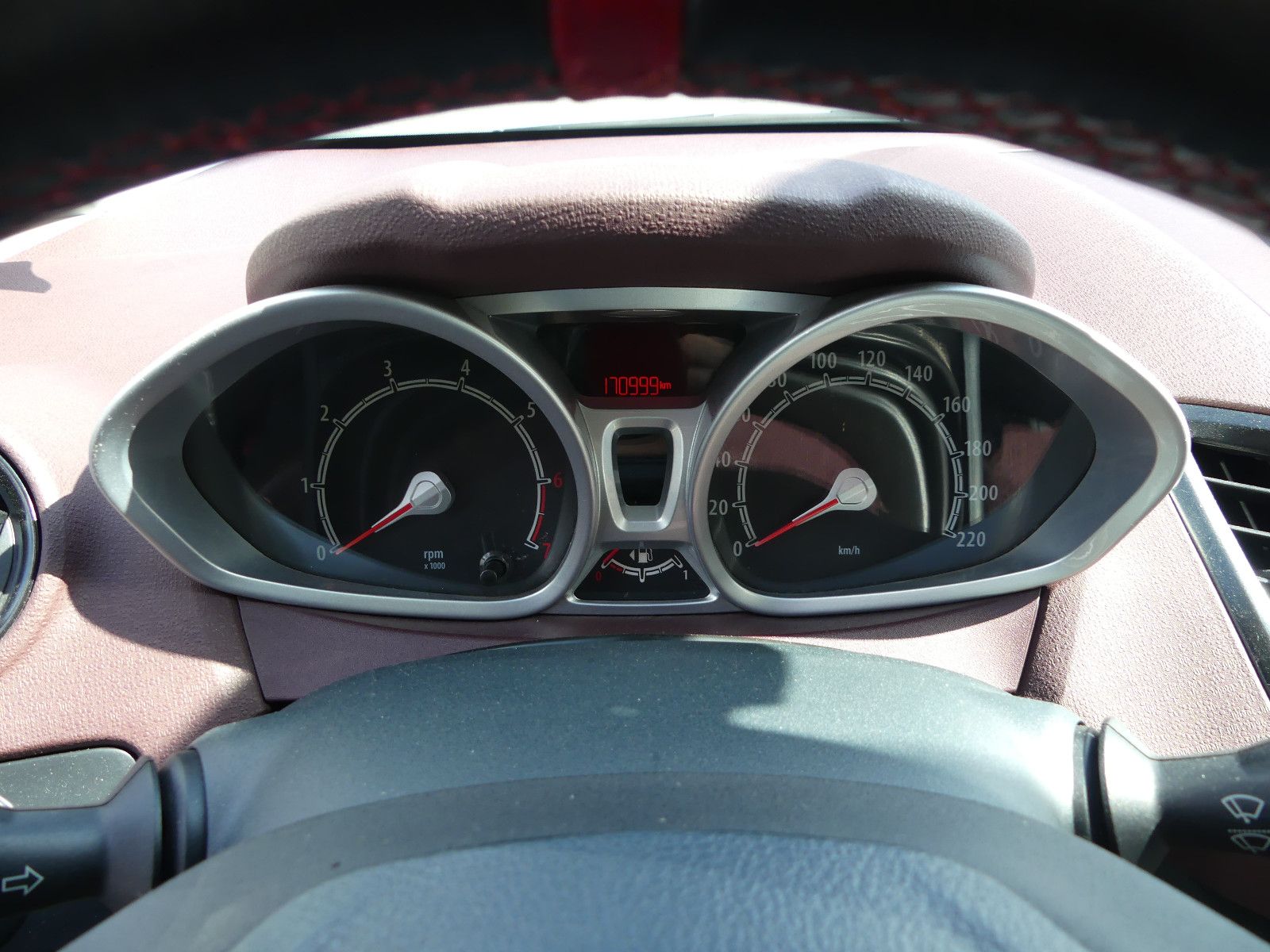Fahrzeugabbildung Ford Fiesta Titanium
