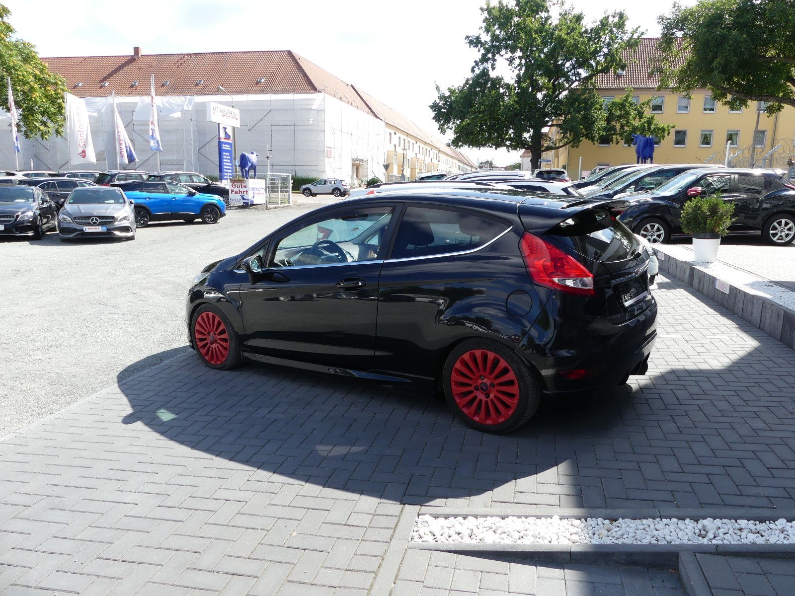 Fahrzeugabbildung Ford Fiesta Titanium