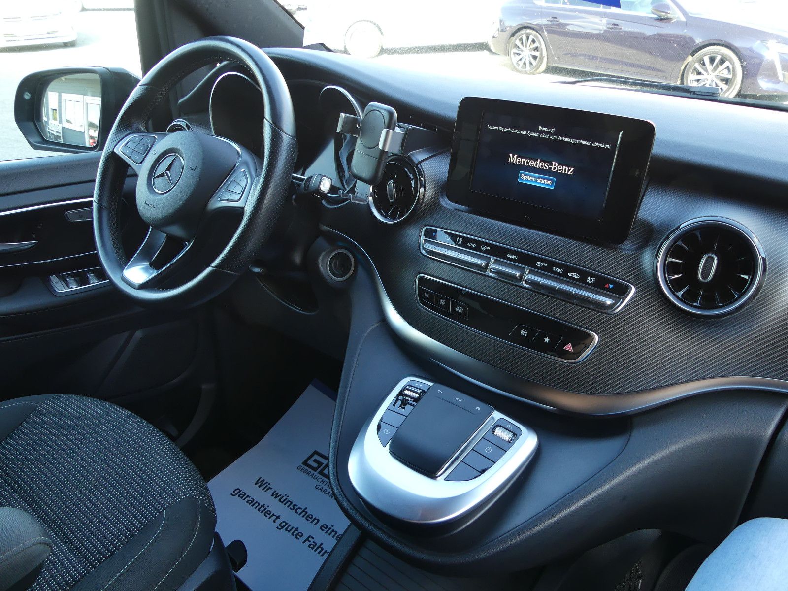 Fahrzeugabbildung Mercedes-Benz V 250 "SCHECKHEFTGEPF."AMG-LINE"7.SITZER"