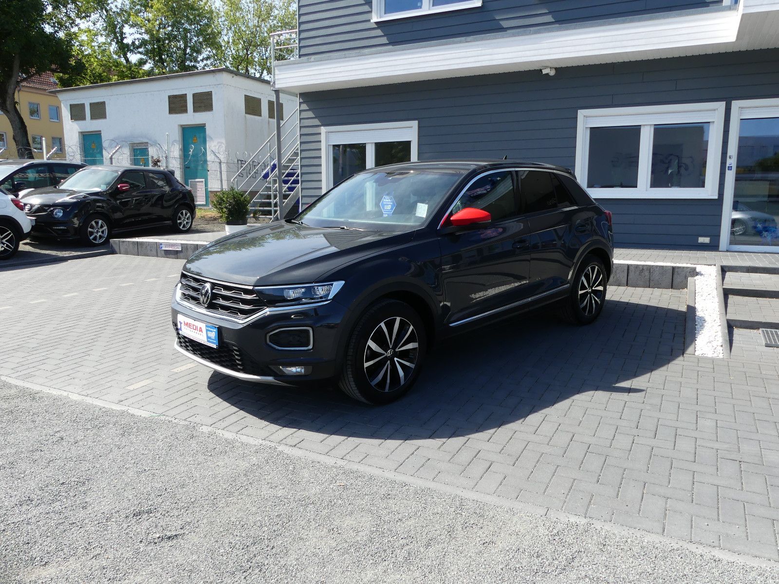 Fahrzeugabbildung Volkswagen T-Roc Sport"50TKM"AUTOMATIK"SCHECKHEFT"