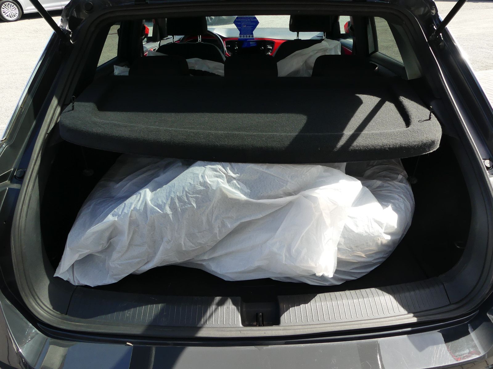 Fahrzeugabbildung Volkswagen T-Roc Sport"50TKM"AUTOMATIK"SCHECKHEFT"