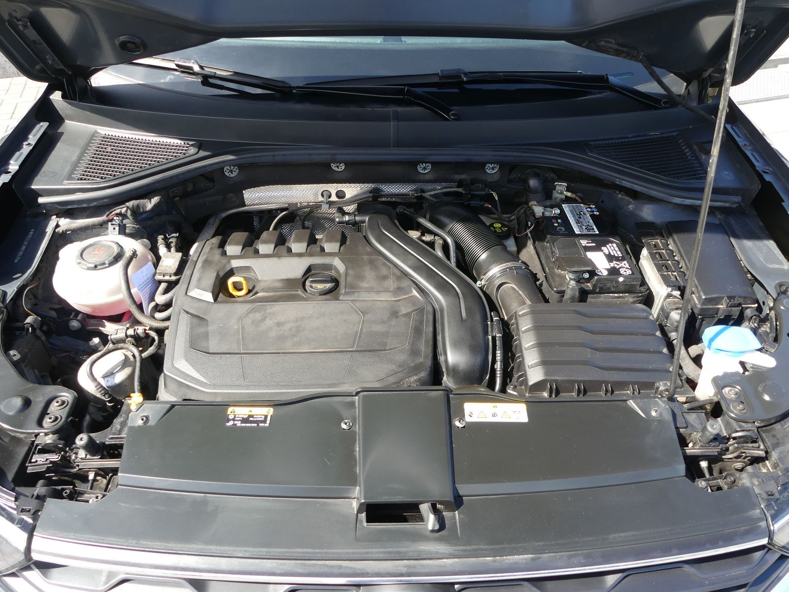 Fahrzeugabbildung Volkswagen T-Roc Sport"50TKM"AUTOMATIK"SCHECKHEFT"