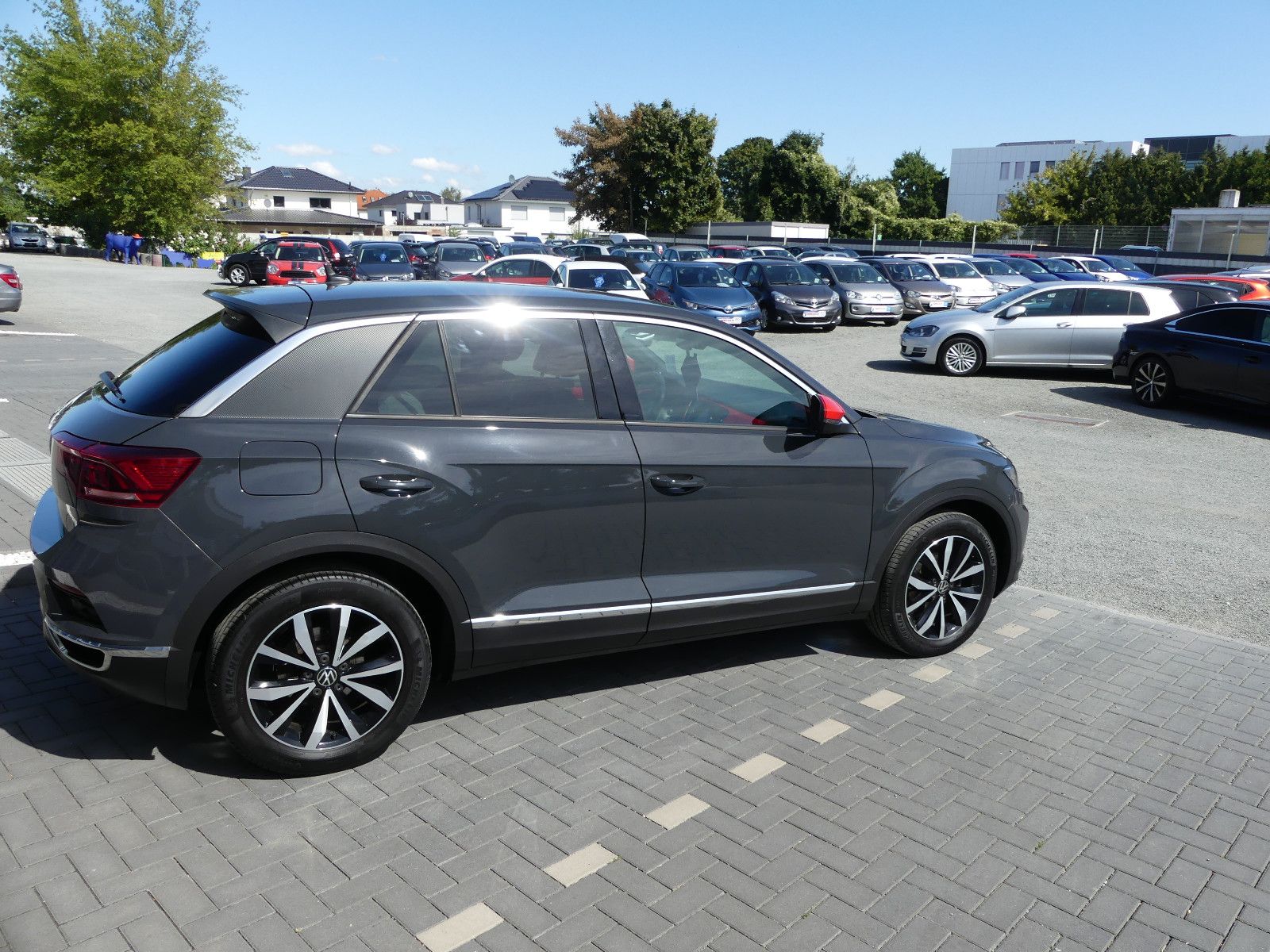 Fahrzeugabbildung Volkswagen T-Roc Sport"50TKM"AUTOMATIK"SCHECKHEFT"
