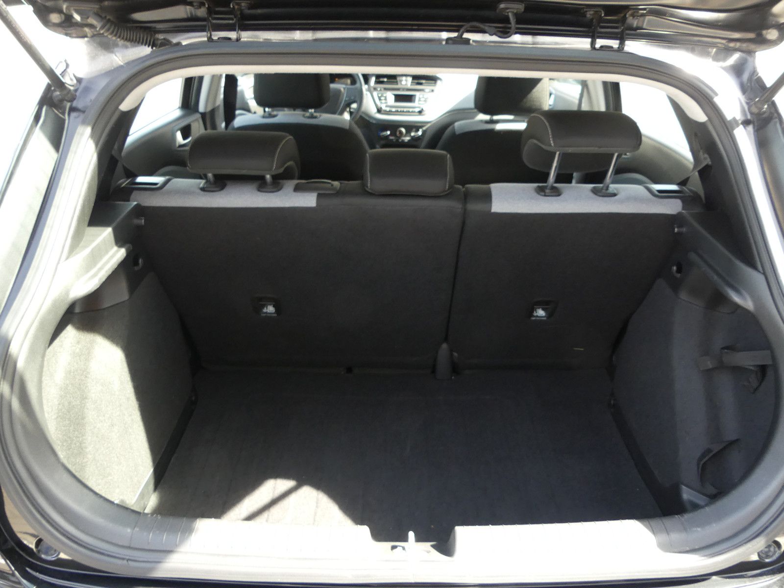 Fahrzeugabbildung Hyundai i20 blue Classic