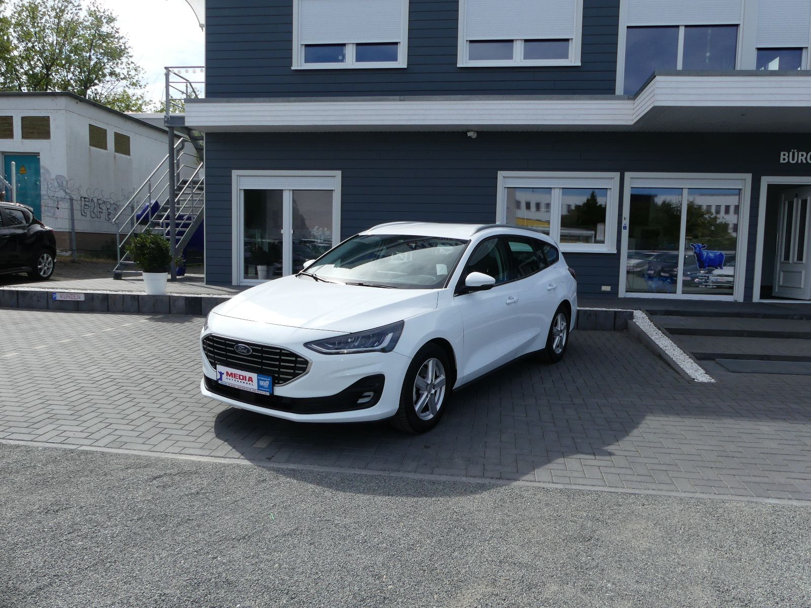 Fahrzeugabbildung Ford Focus Turnier Titanium"40TKM"AUTOMATIK"