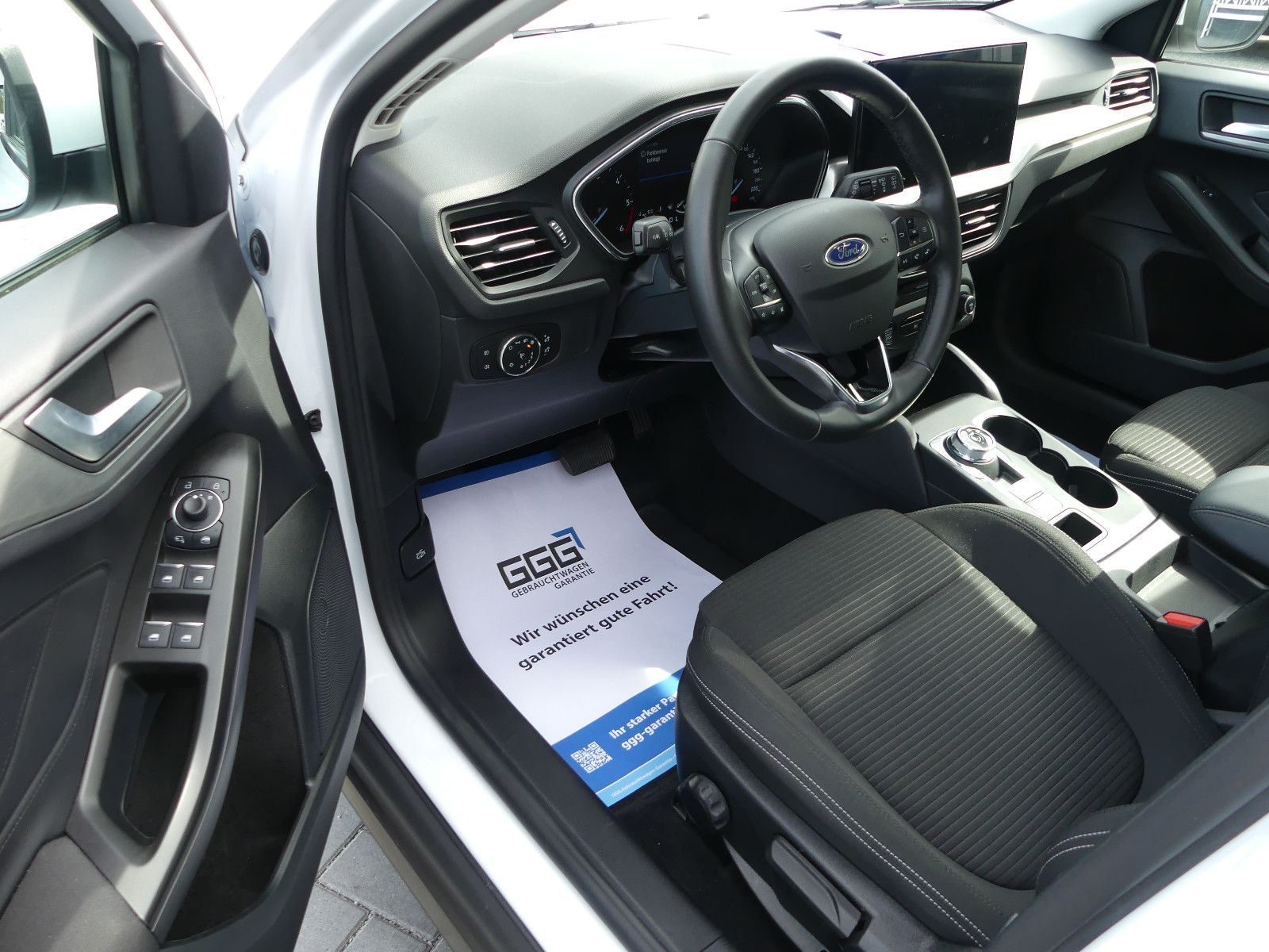 Fahrzeugabbildung Ford Focus Turnier Titanium"40TKM"AUTOMATIK"