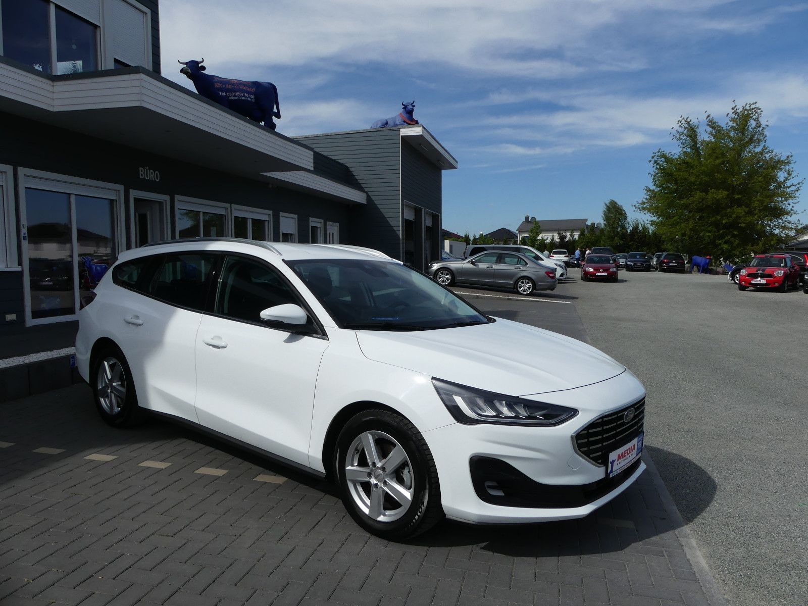 Fahrzeugabbildung Ford Focus Turnier Titanium"40TKM"AUTOMATIK"