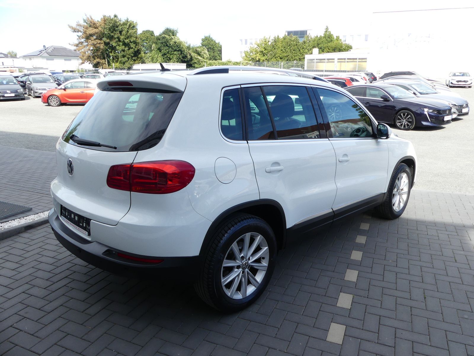 Fahrzeugabbildung Volkswagen Tiguan Sport & Style BMT"SCHECKHEFTGEPF."