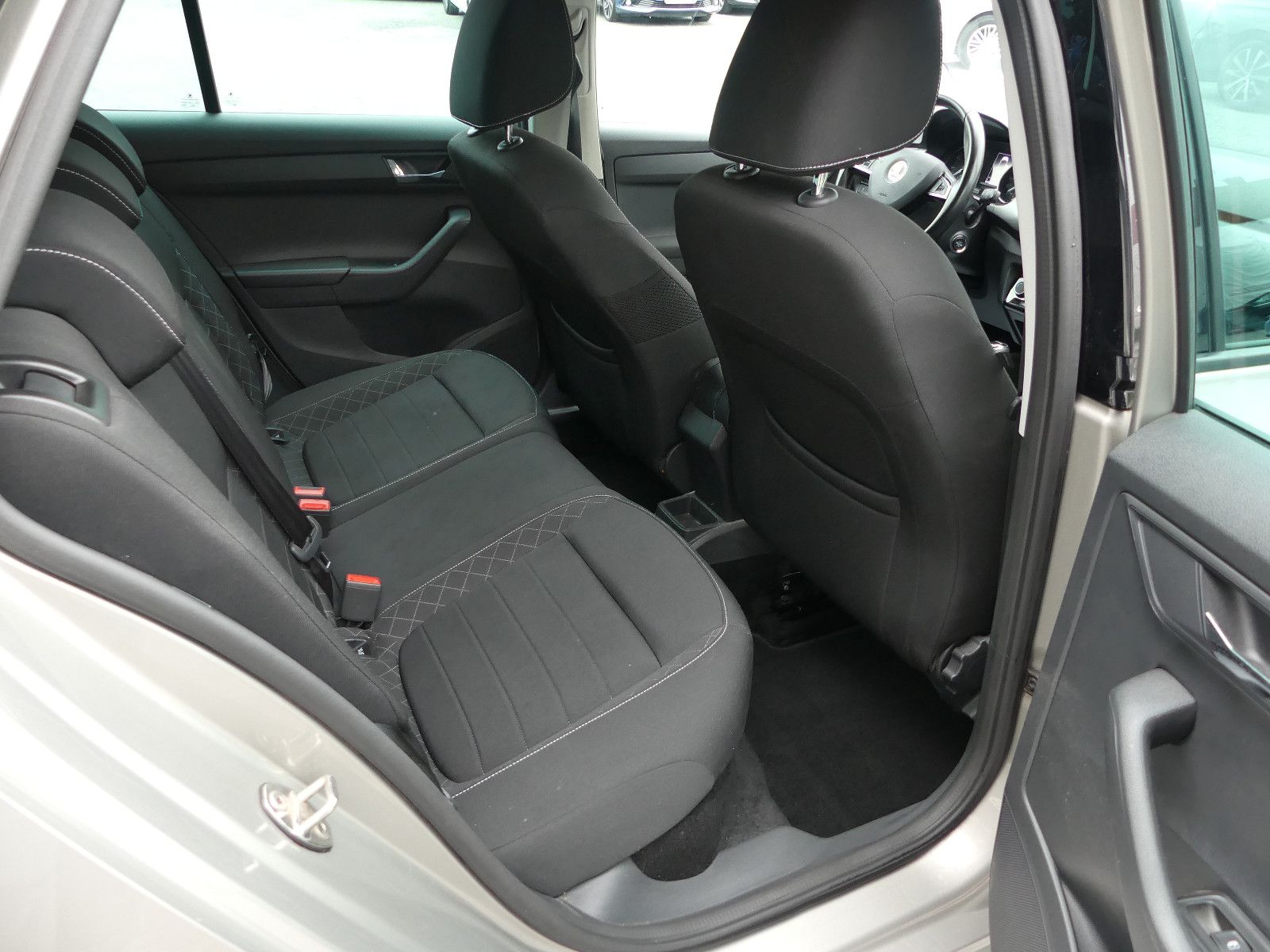 Fahrzeugabbildung SKODA Fabia Combi Style"58TKM"AUTOMATIK"