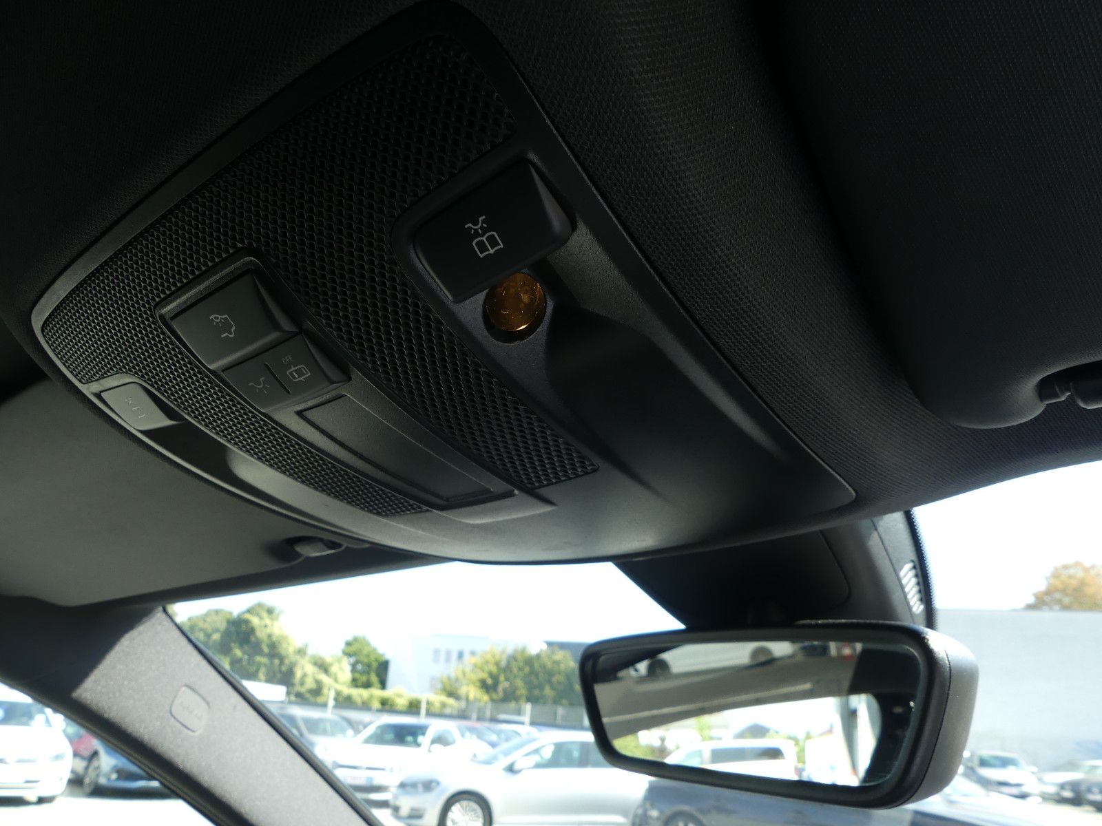 Fahrzeugabbildung Mercedes-Benz A 180 A A 180 BlueEfficiency"72TKM"AUTOMATIK"