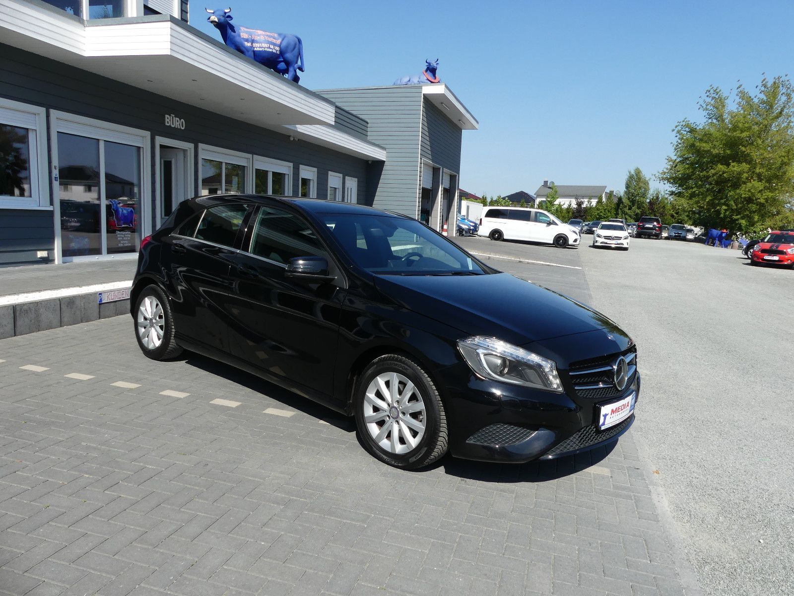 Fahrzeugabbildung Mercedes-Benz A 180 A A 180 BlueEfficiency"72TKM"AUTOMATIK"