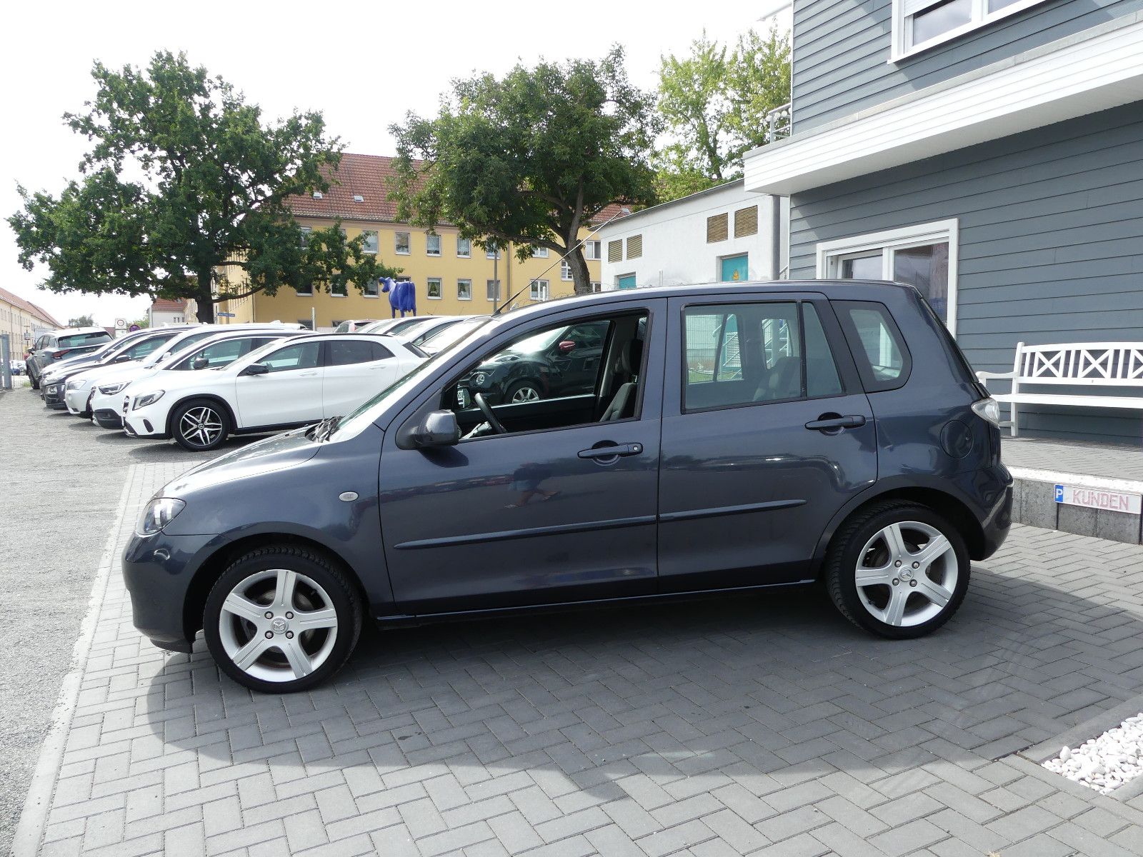 Fahrzeugabbildung Mazda 2 Lim. 1.4 Active