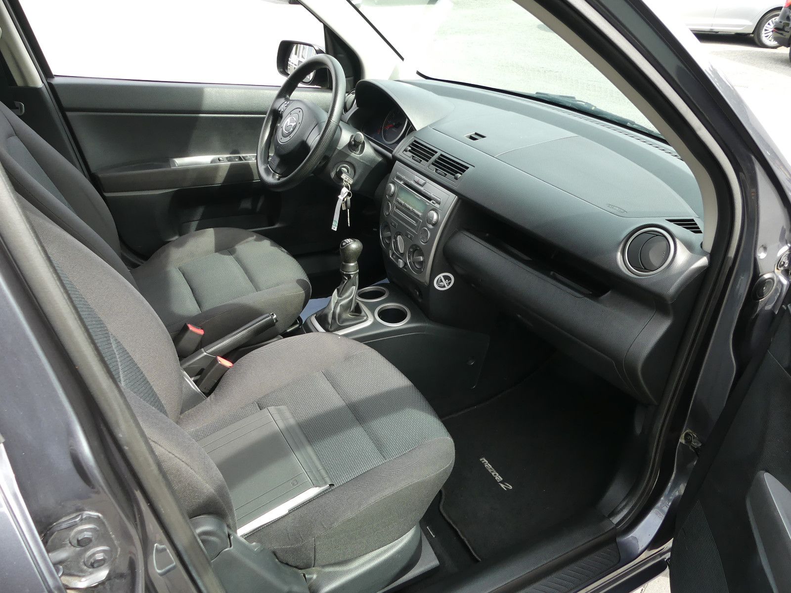 Fahrzeugabbildung Mazda 2 Lim. 1.4 Active